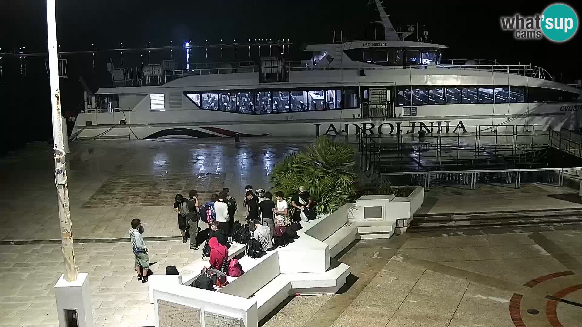 Webcam Novalja seaside promenade