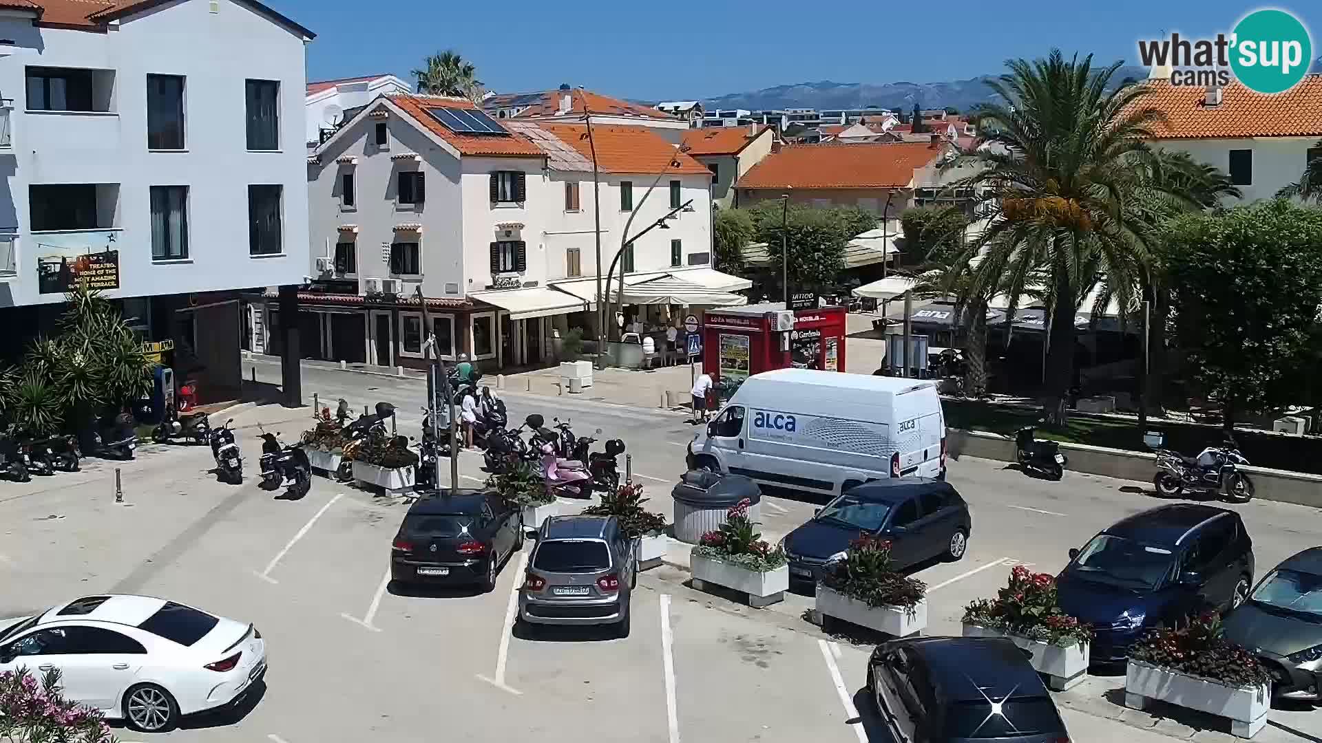 Webcam Novalja seaside promenade