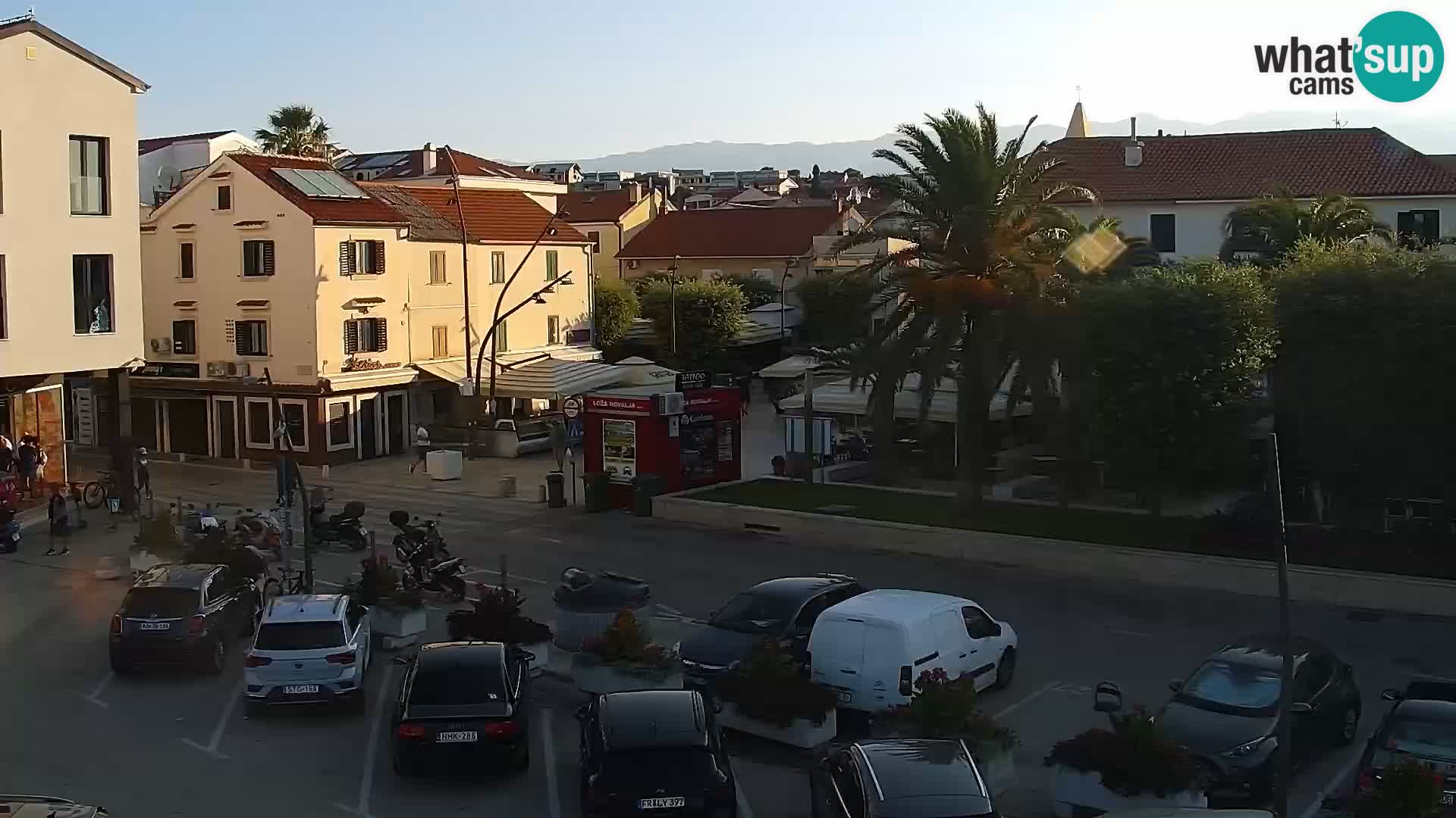 Novalja spletna kamera promenada