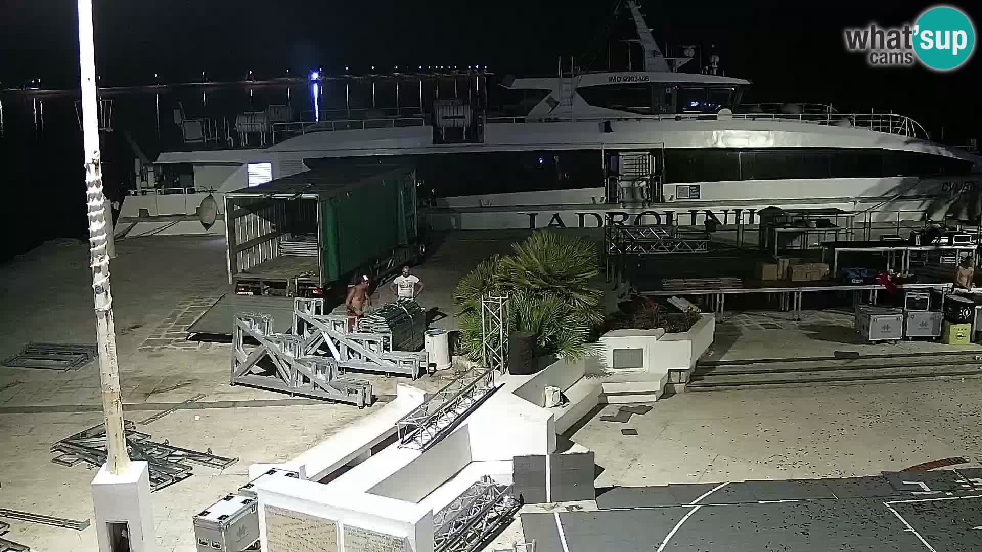 Webcam Novalja seaside promenade