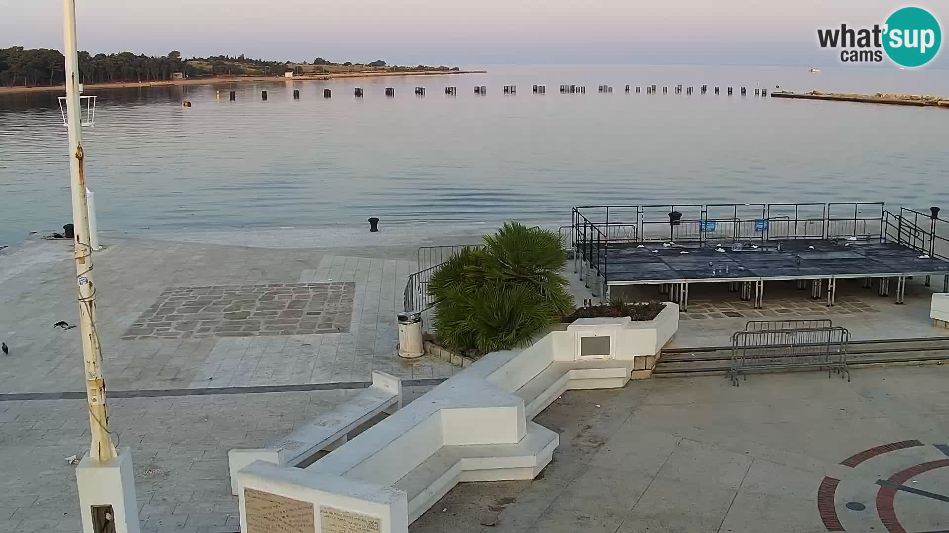 Livecam Promenade a Novalja