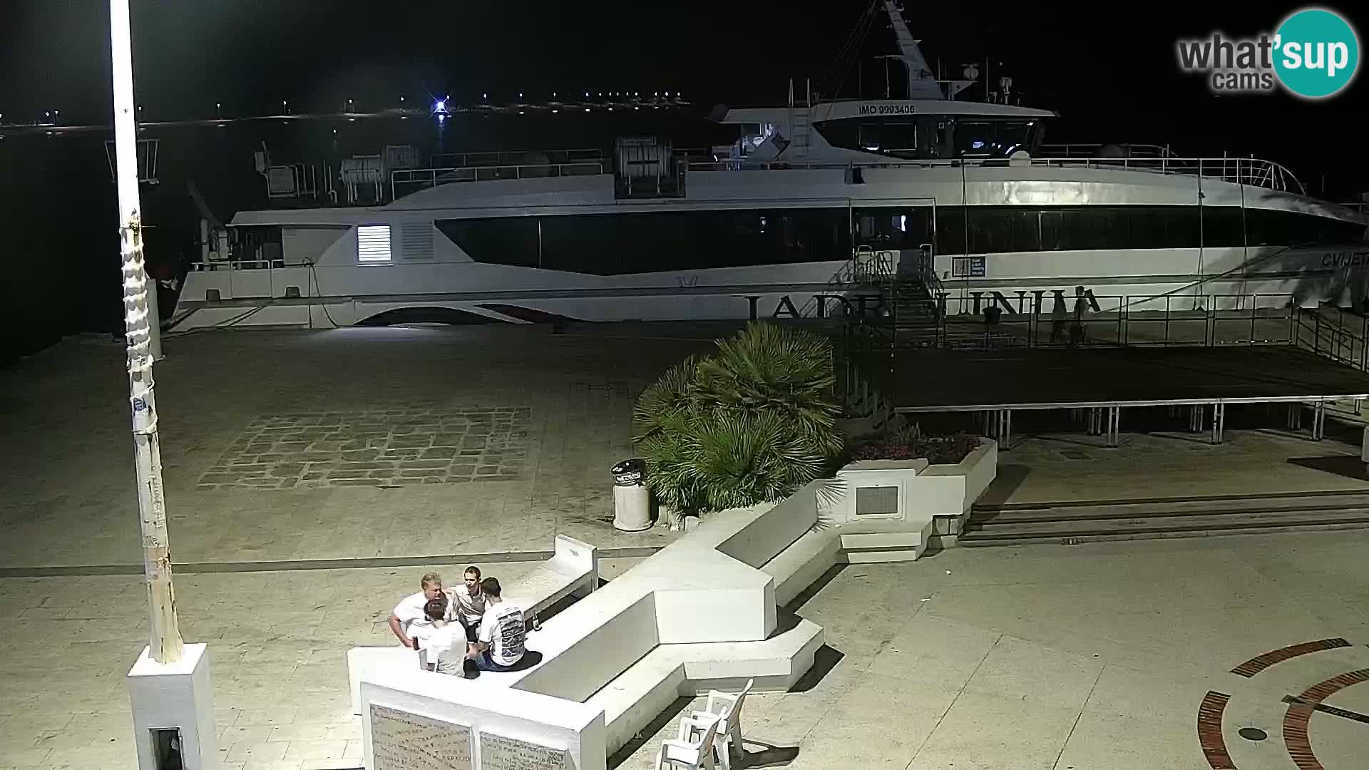 Webcam Novalja seaside promenade