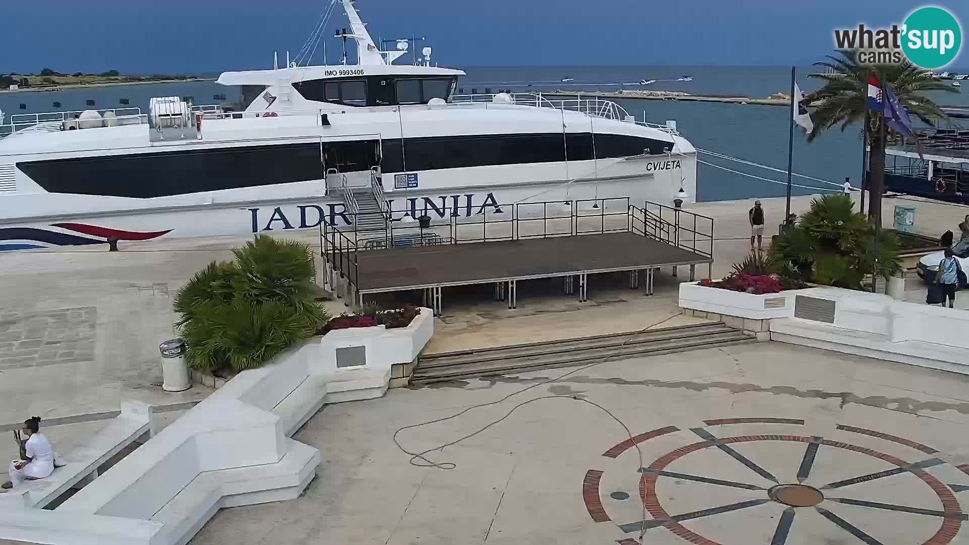 Web kamera Novalja promenada