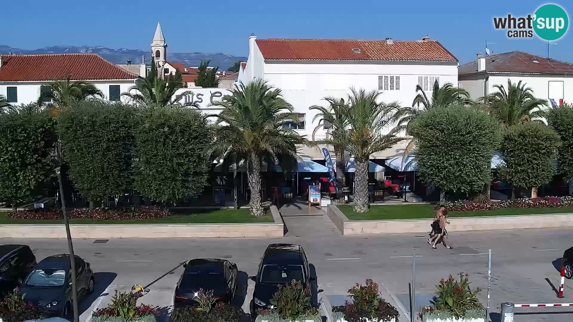 Webcam Novalja seaside promenade