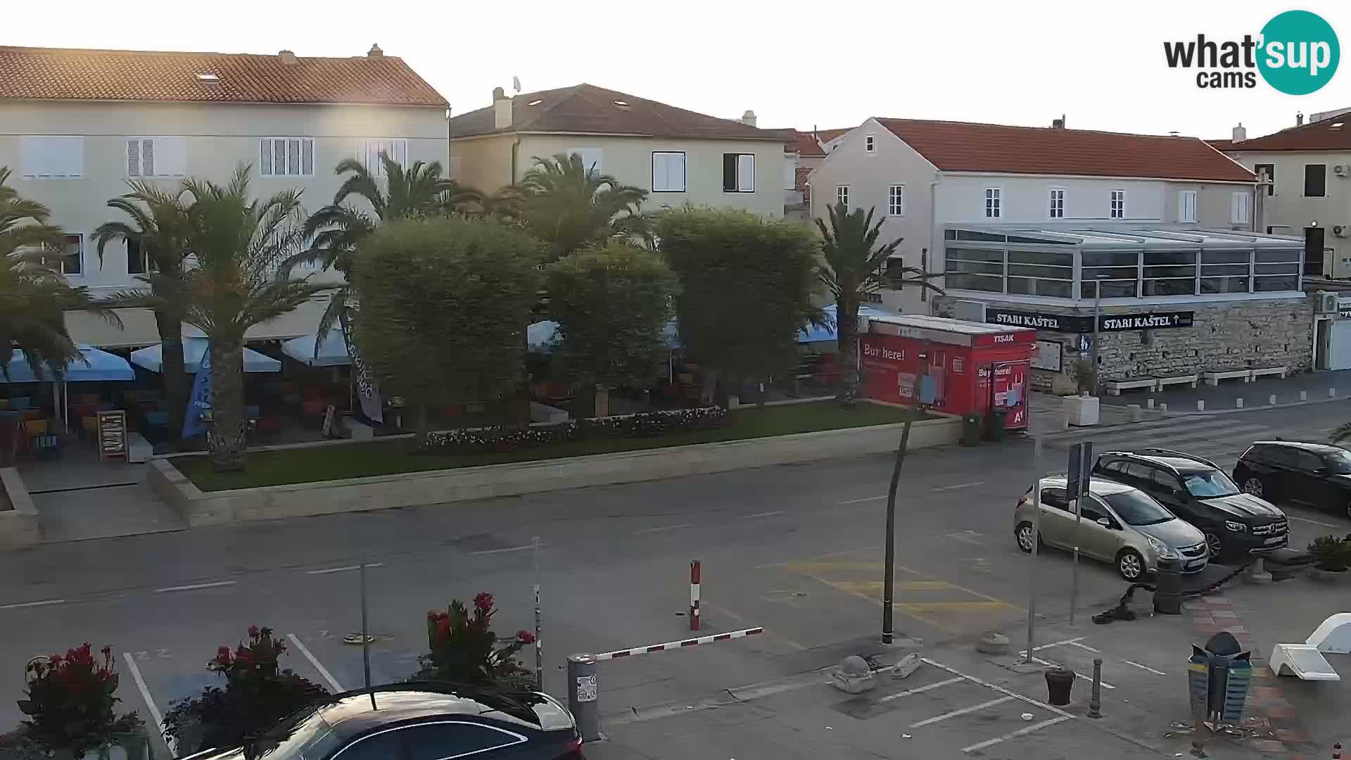 Novalja spletna kamera promenada