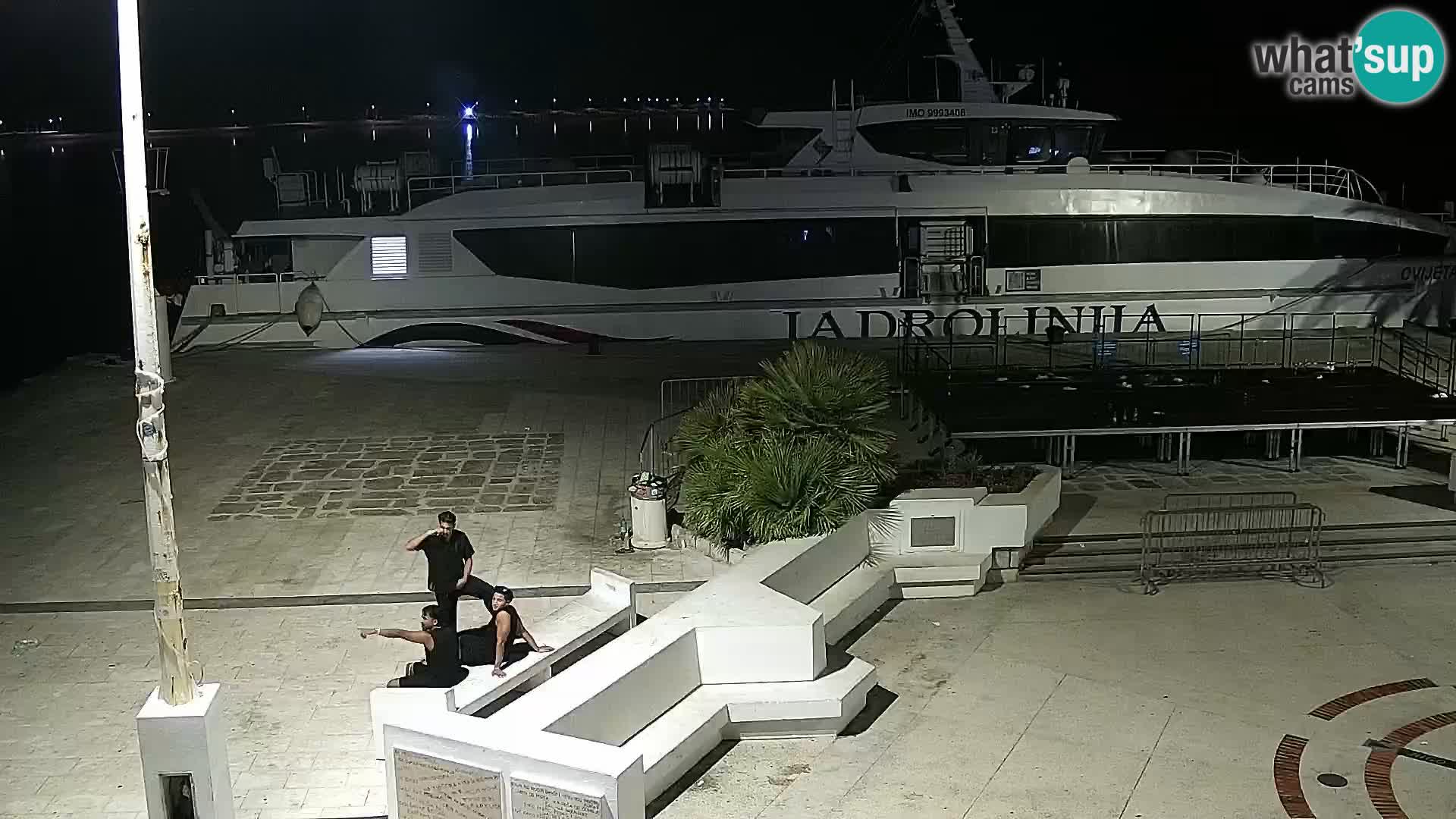 Novalja spletna kamera promenada