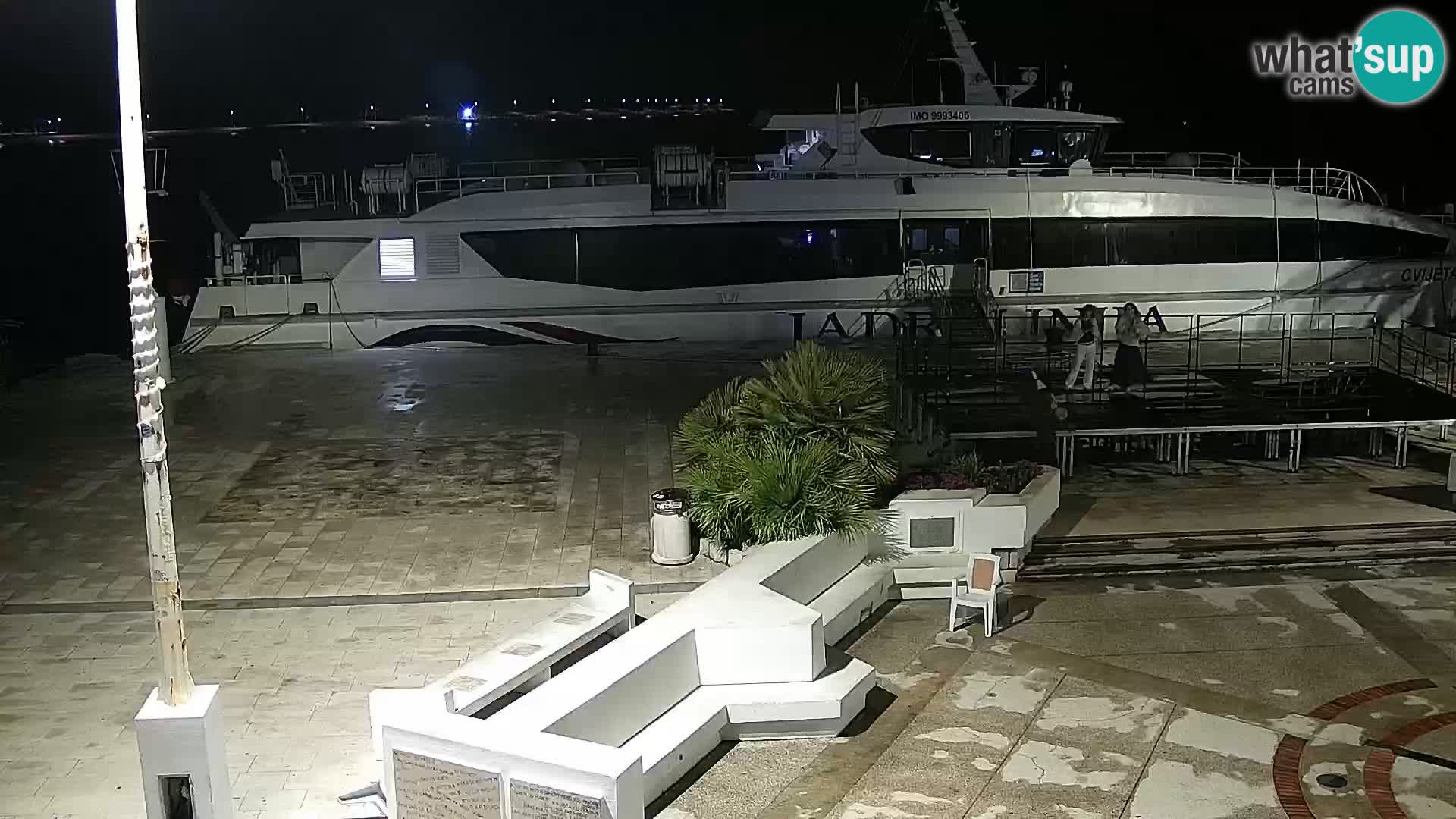 Webcam Novalja seaside promenade