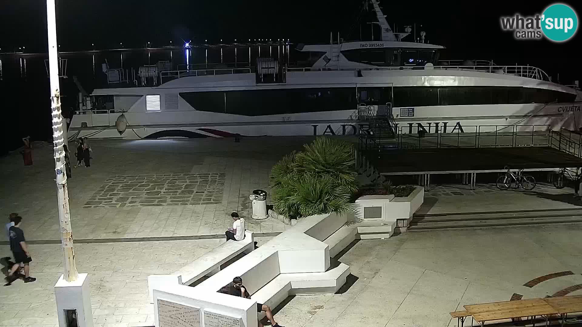 Webcam Novalja seaside promenade