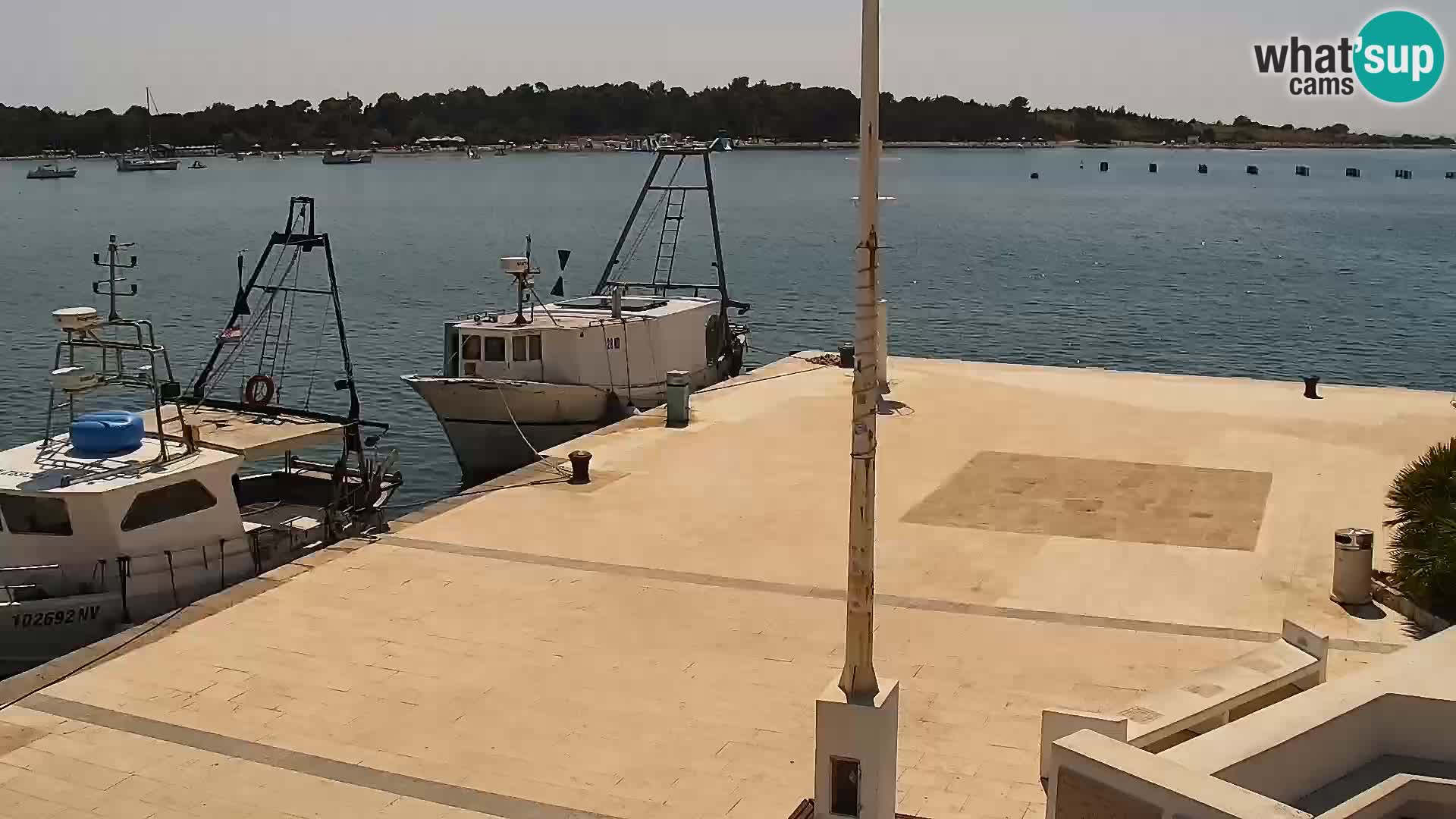 Novalja spletna kamera promenada