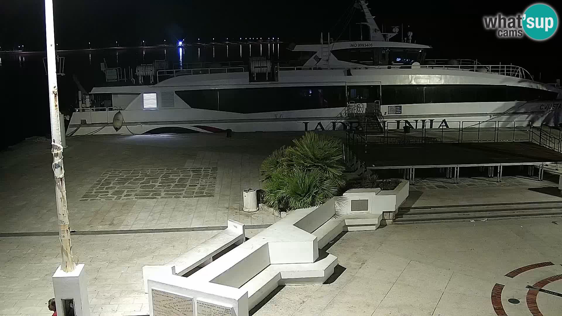 Webcam Novalja seaside promenade