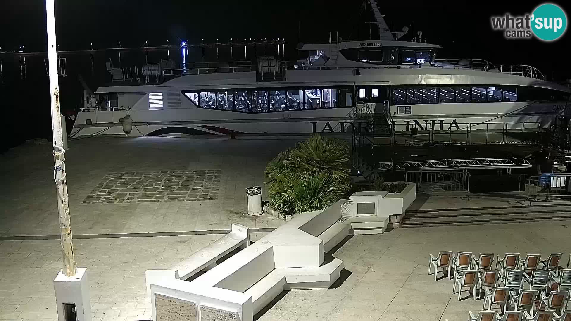 Novalja spletna kamera promenada