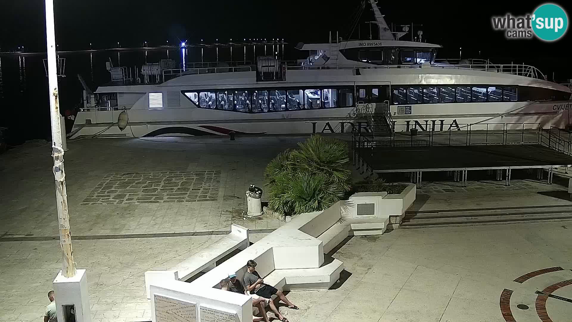 Novalja spletna kamera promenada