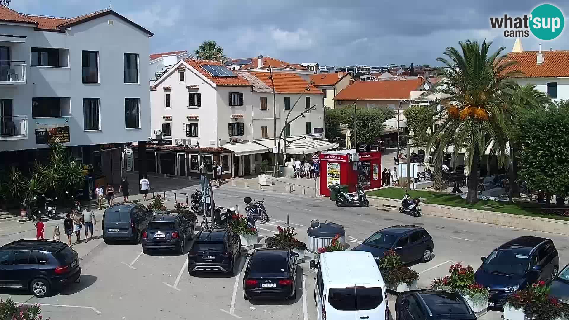 Web kamera Novalja promenada
