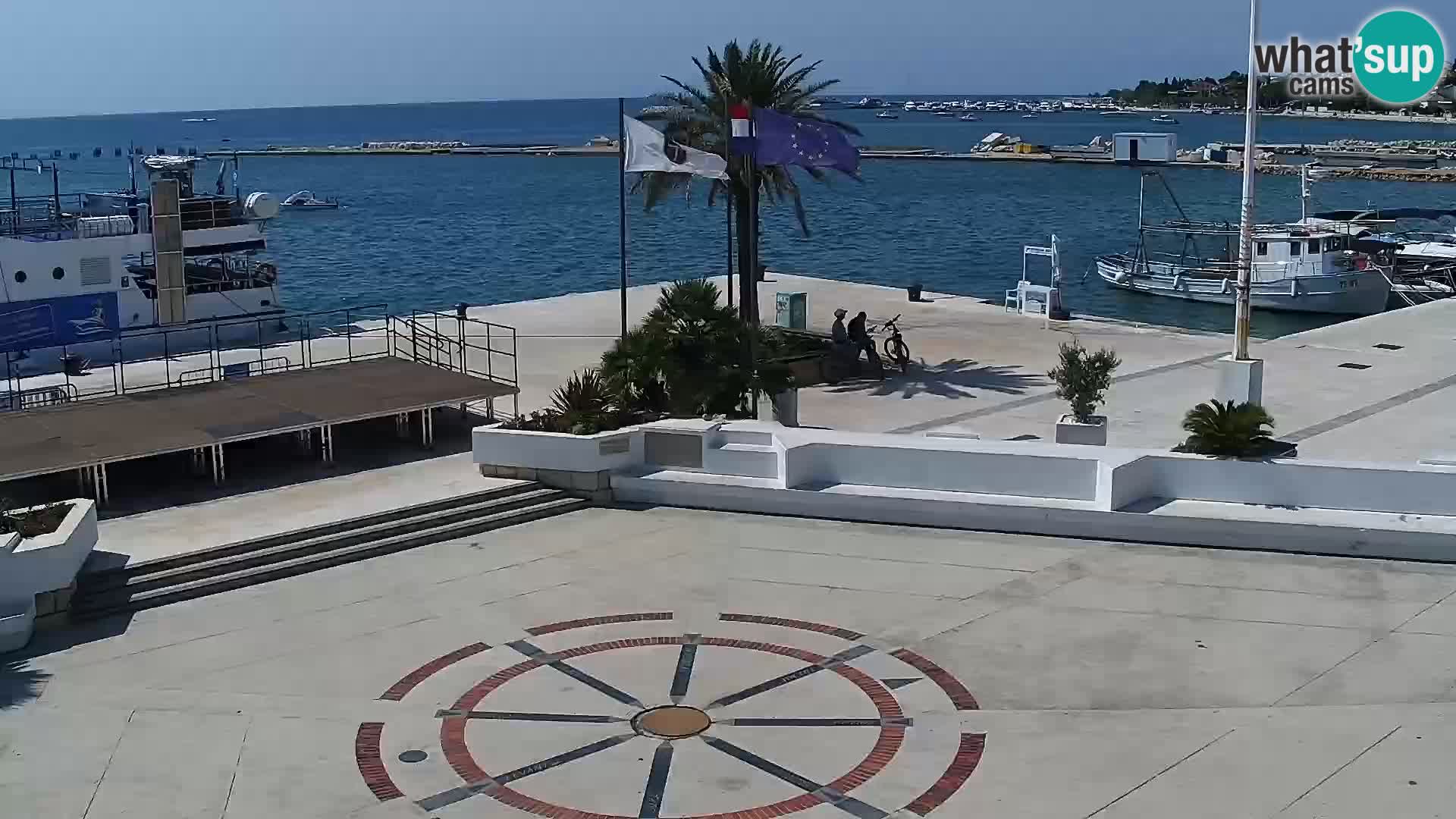 Web kamera Novalja promenada