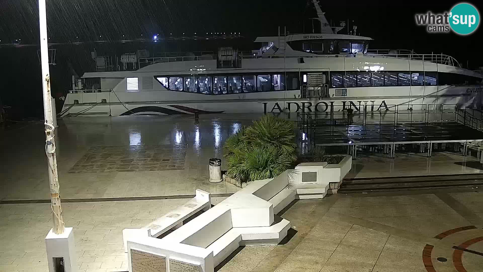 Webcam Novalja seaside promenade