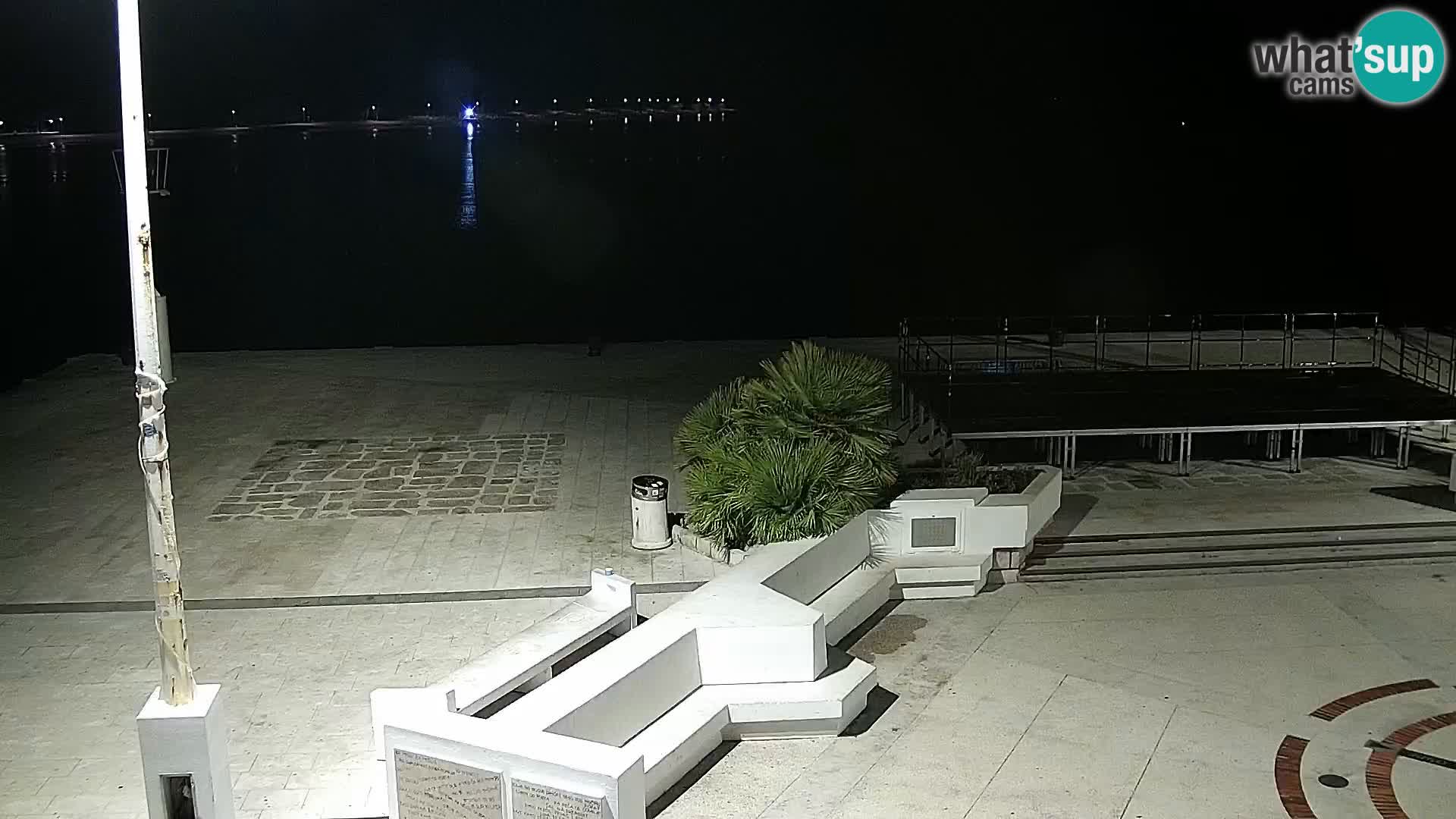 Webcam Novalja seaside promenade