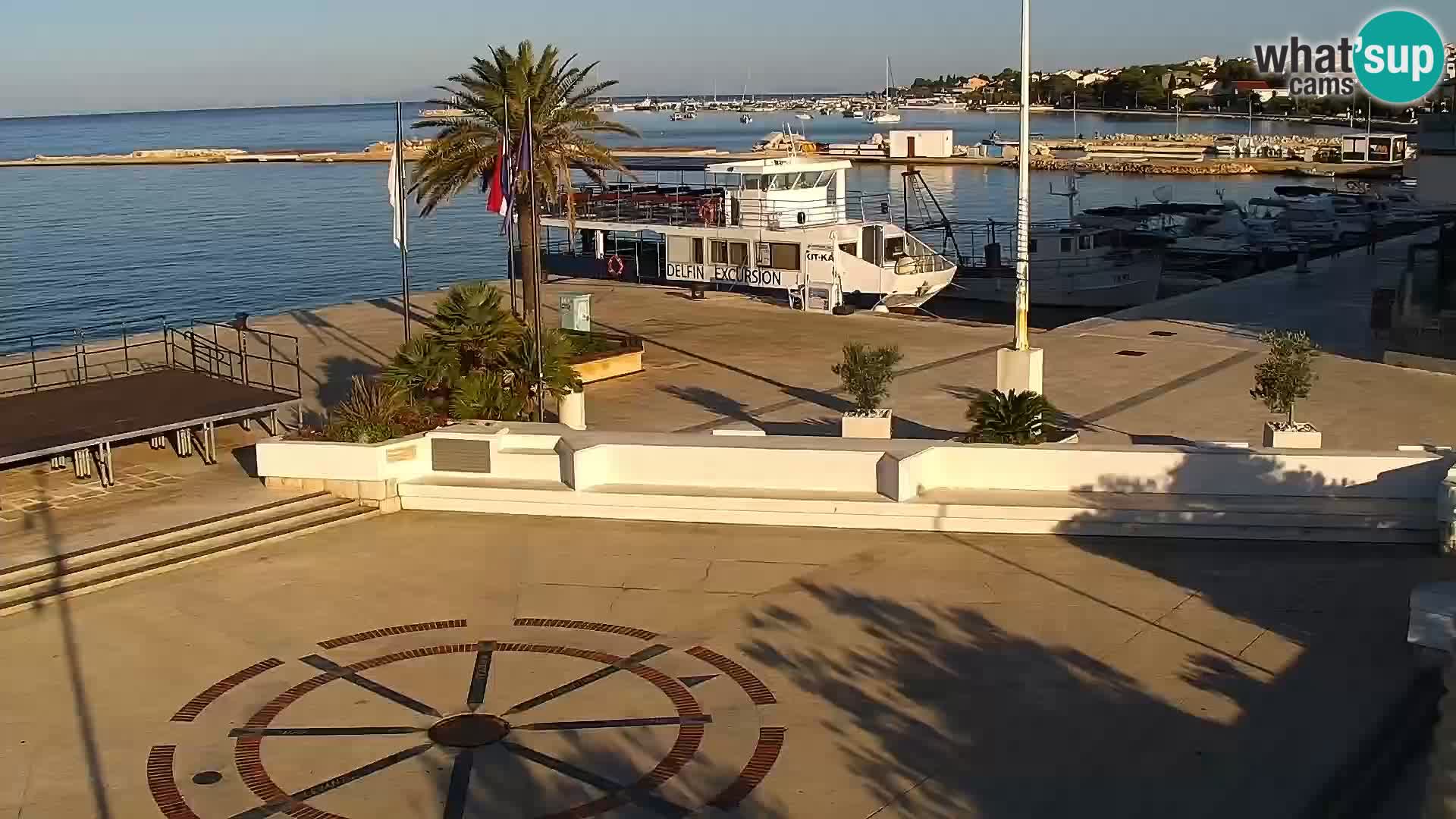 Webcam Novalja seaside promenade