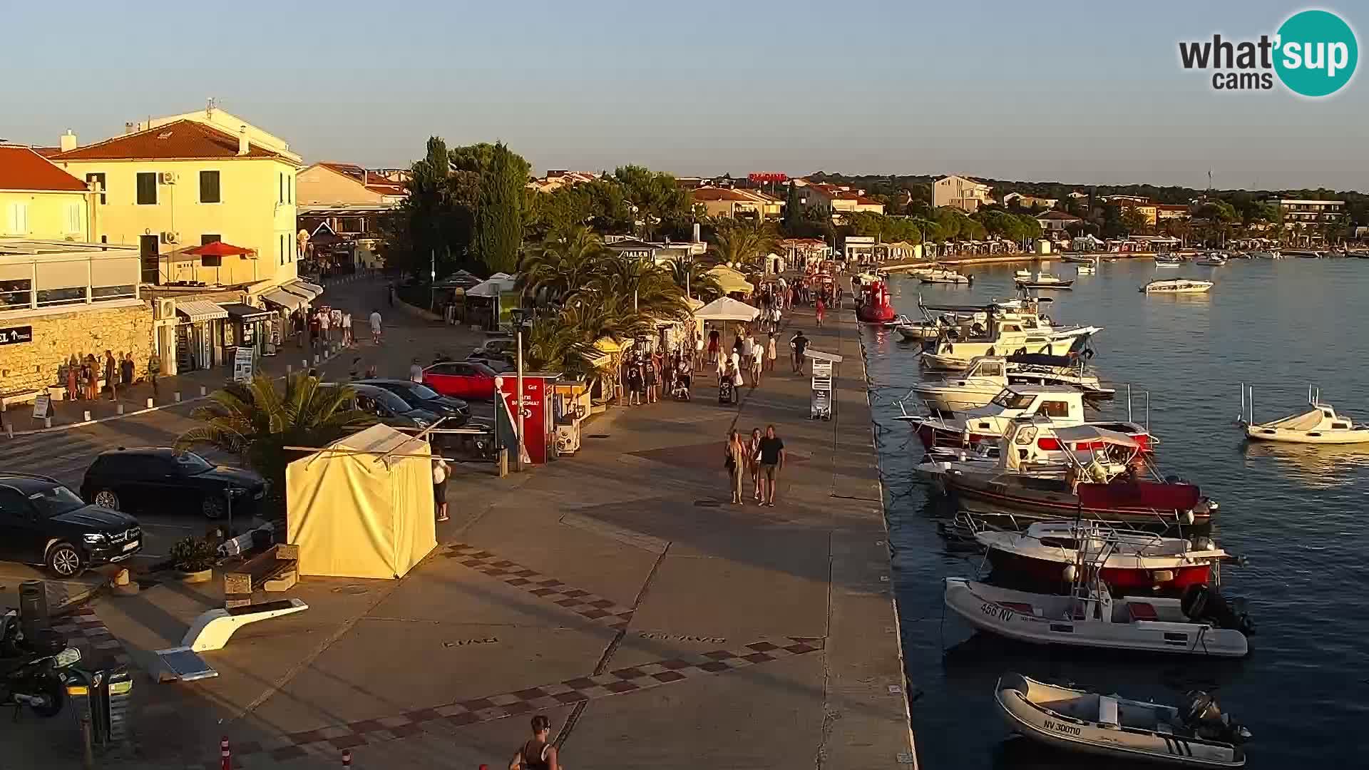 Novalja spletna kamera promenada