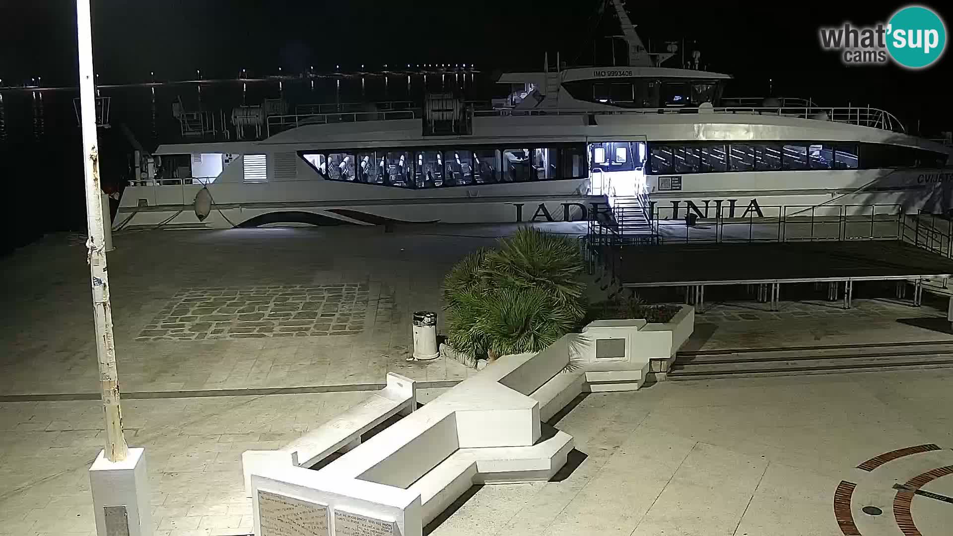 Webcam Novalja seaside promenade