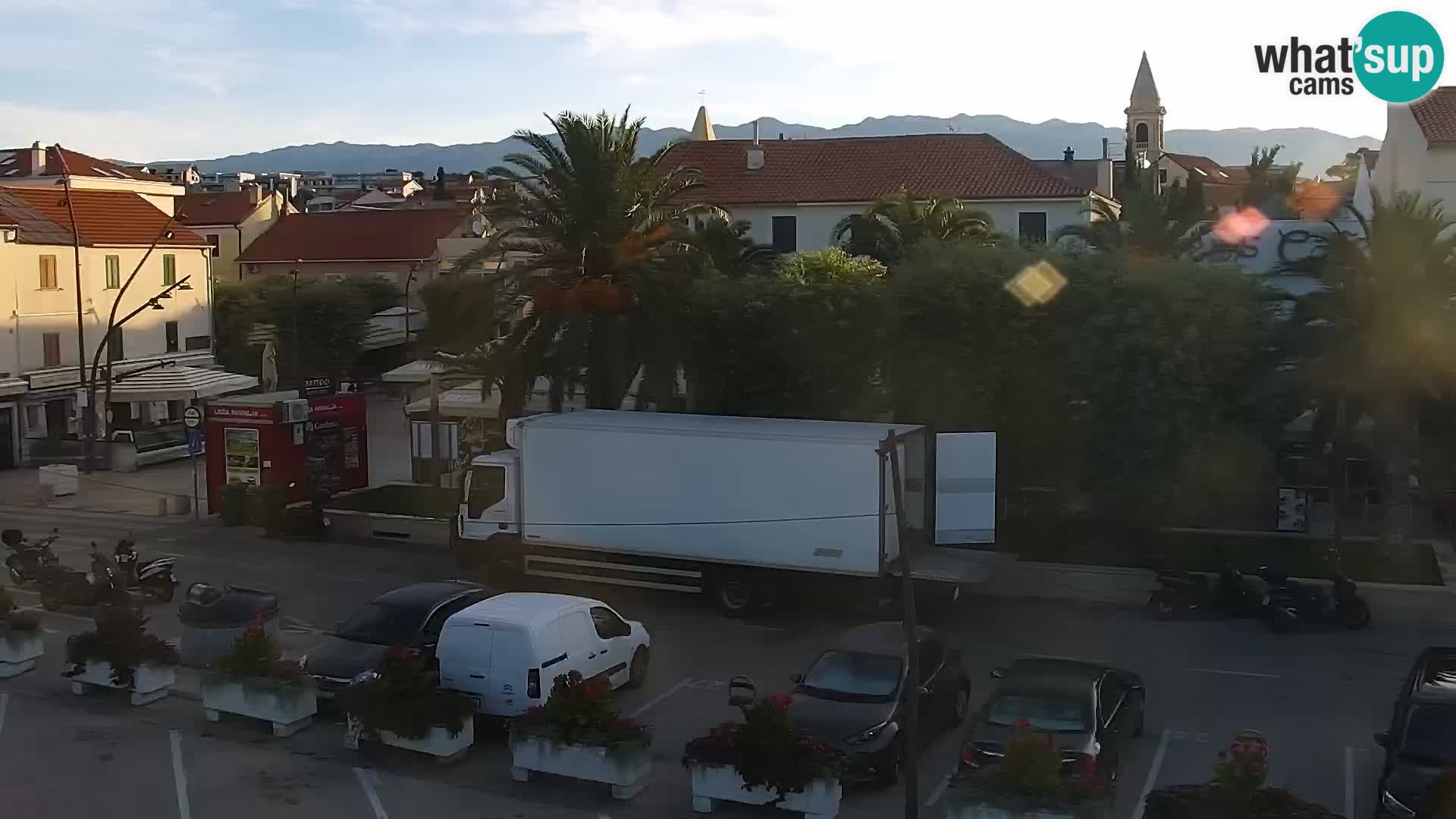 Novalja spletna kamera promenada