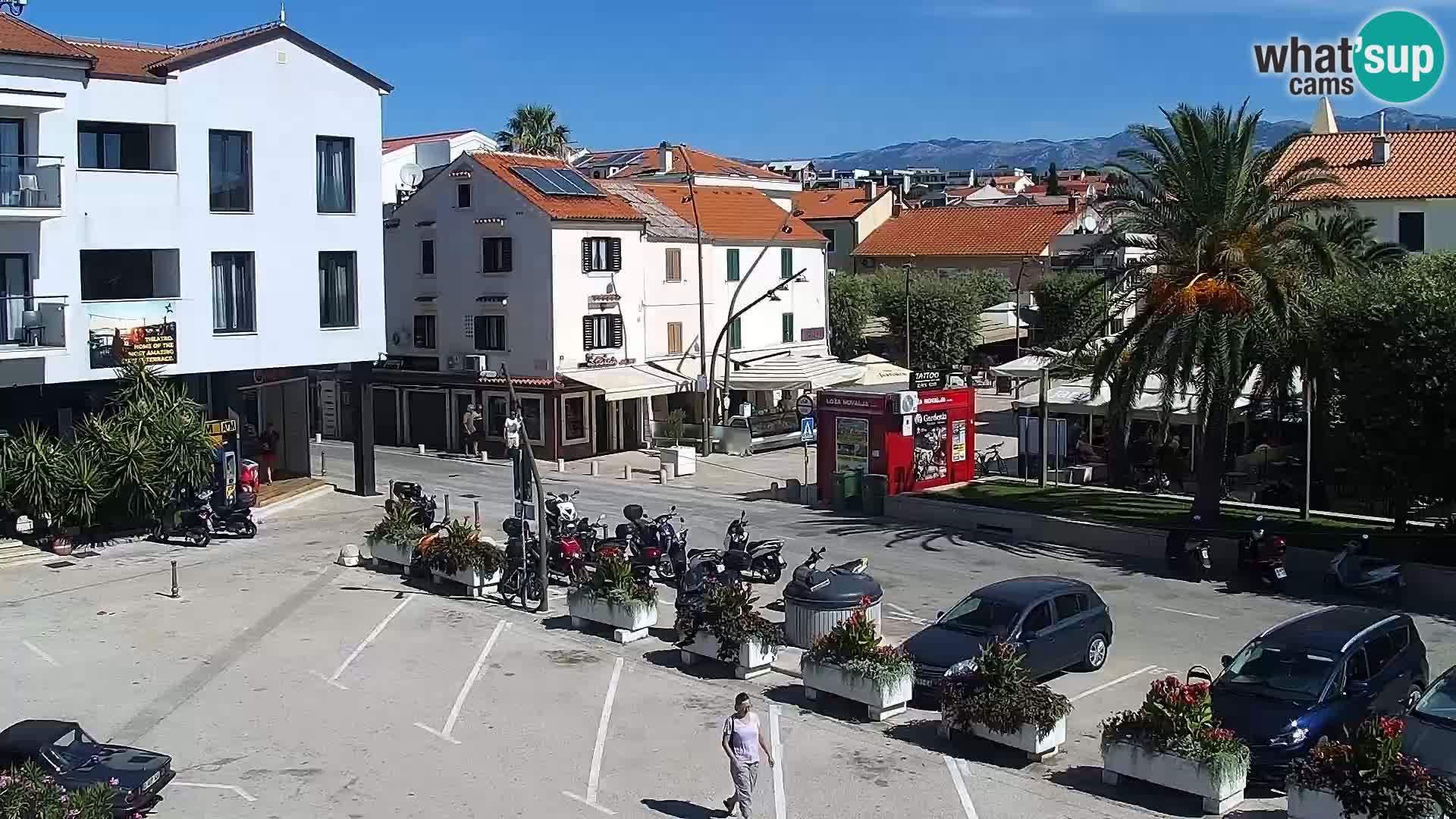 Web kamera Novalja promenada
