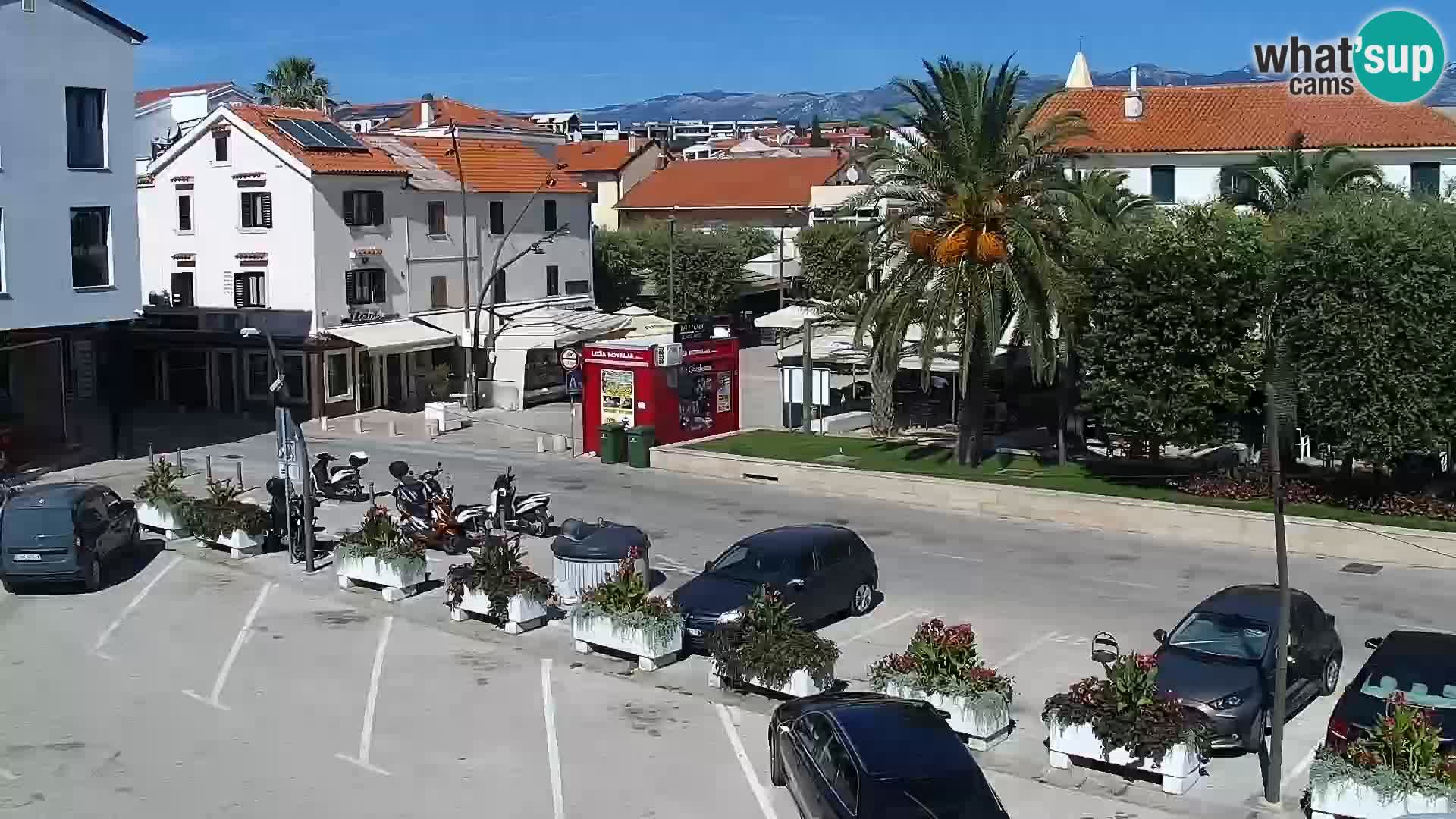 Novalja spletna kamera promenada