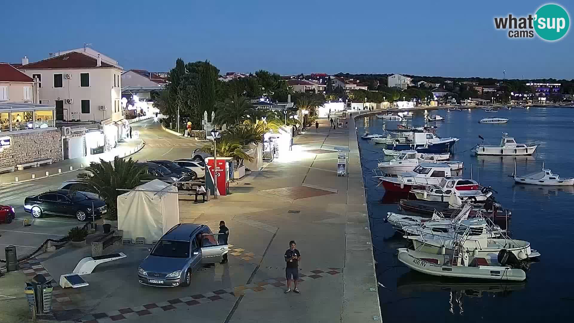 Web kamera Novalja promenada