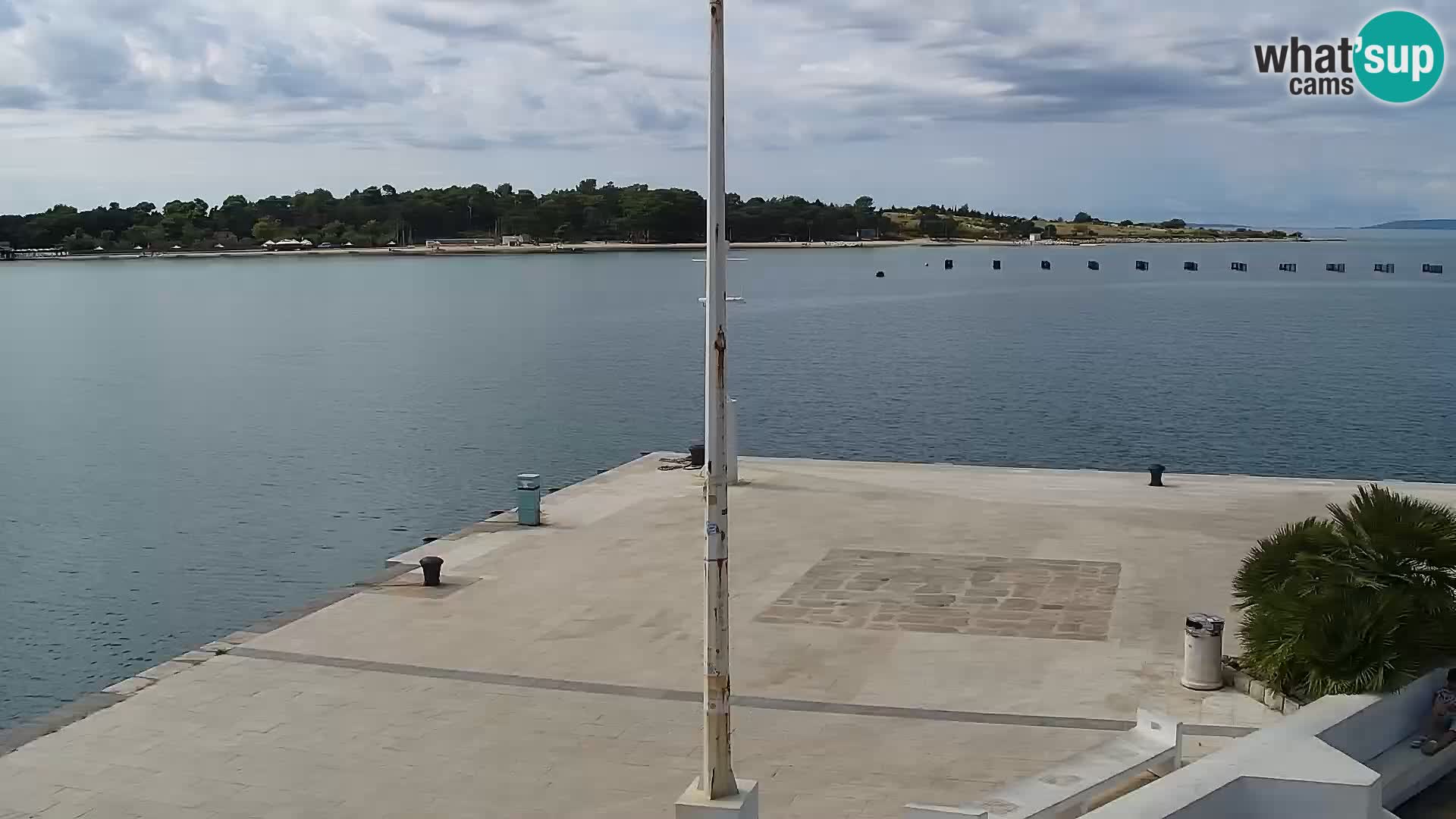 Webcam Novalja seaside promenade