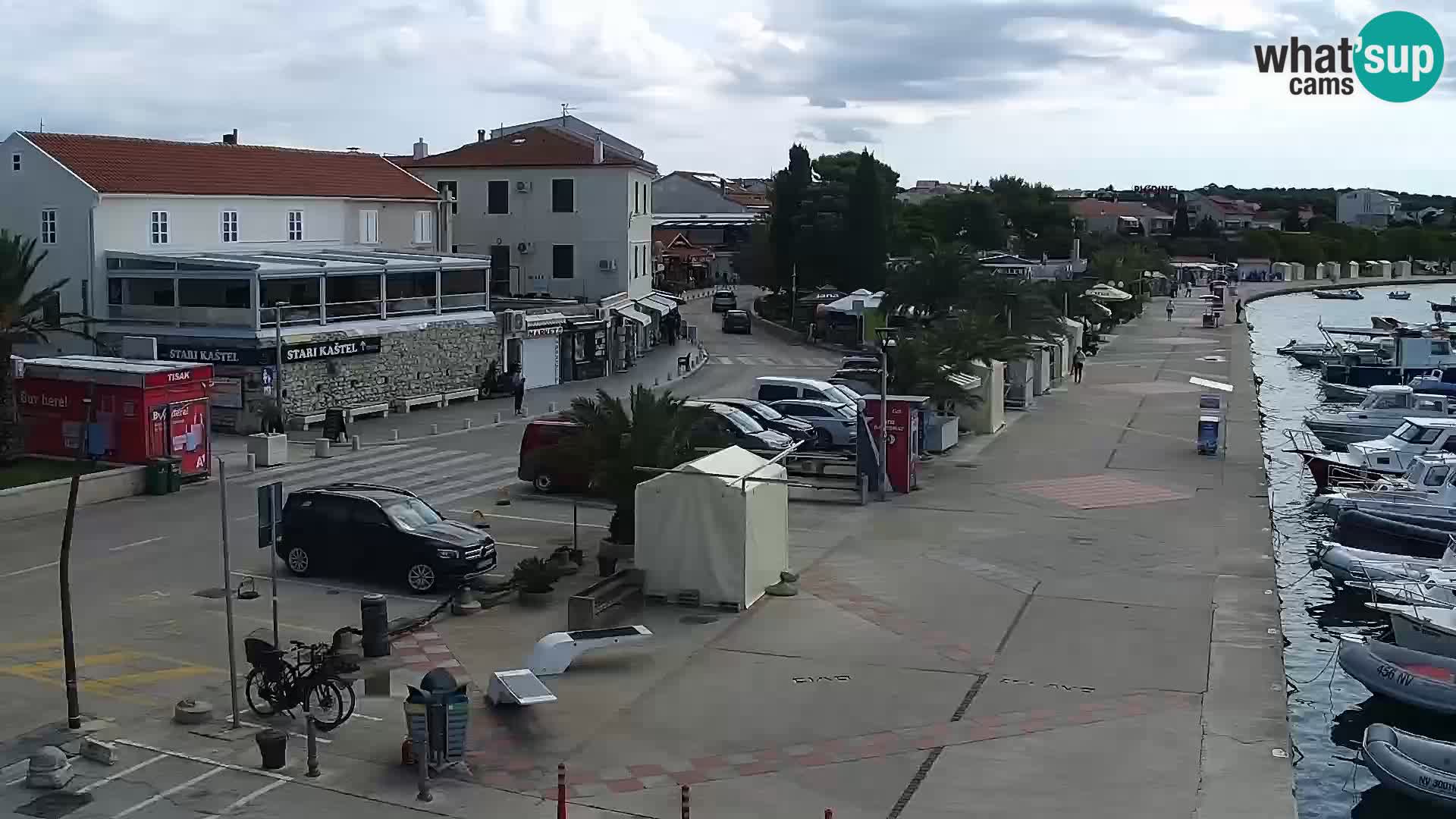 Novalja spletna kamera promenada