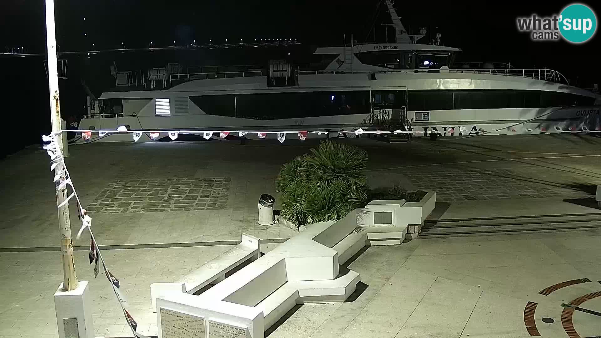 Webcam Novalja seaside promenade