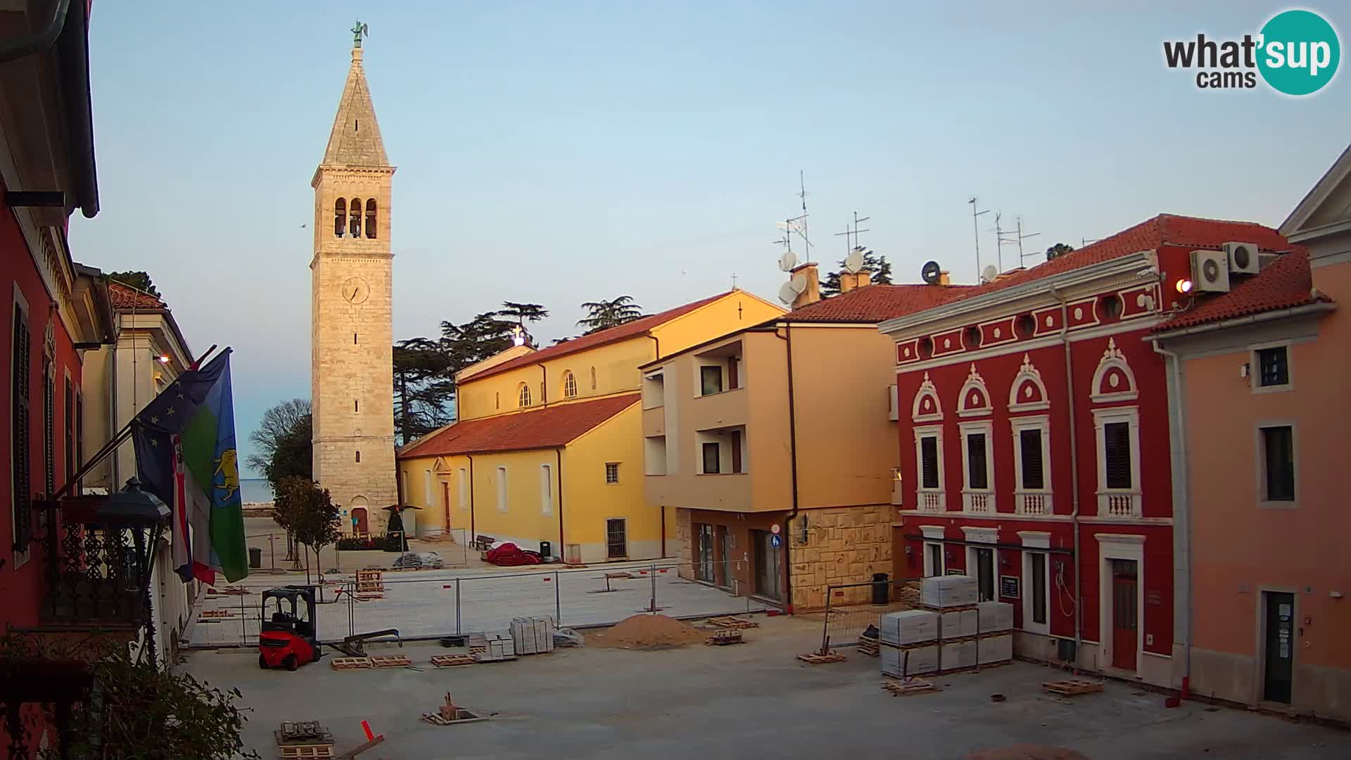 Live webcam Novigrad – Veliki Trg (grande place) – Piazza Grande