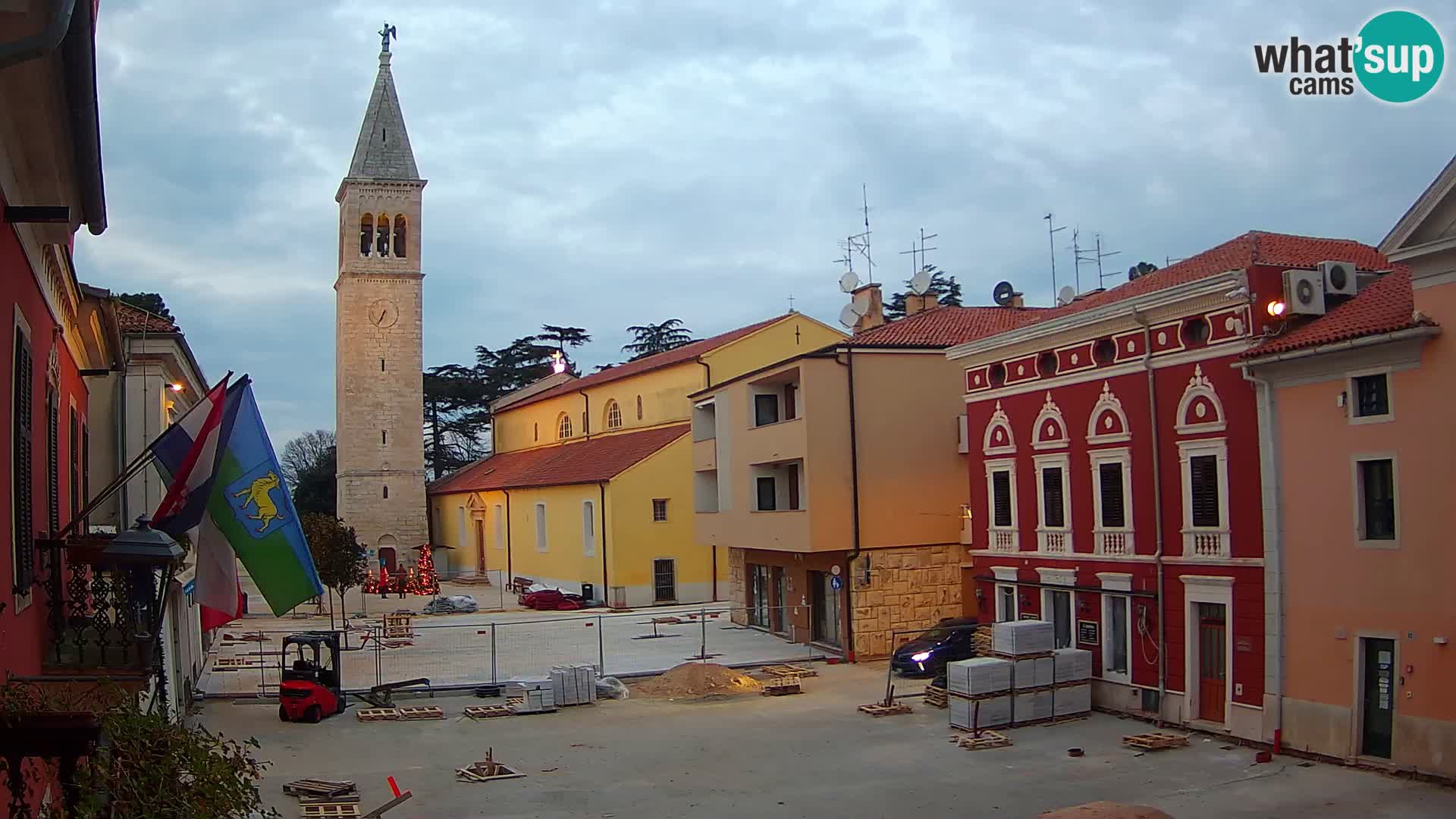 Live webcam Novigrad – Veliki Trg (grande place) – Piazza Grande