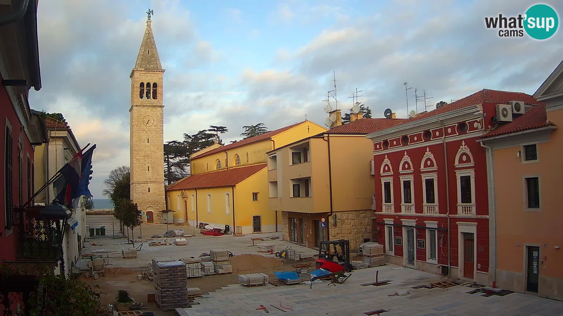 Live webcam Novigrad – Veliki Trg (grande place) – Piazza Grande