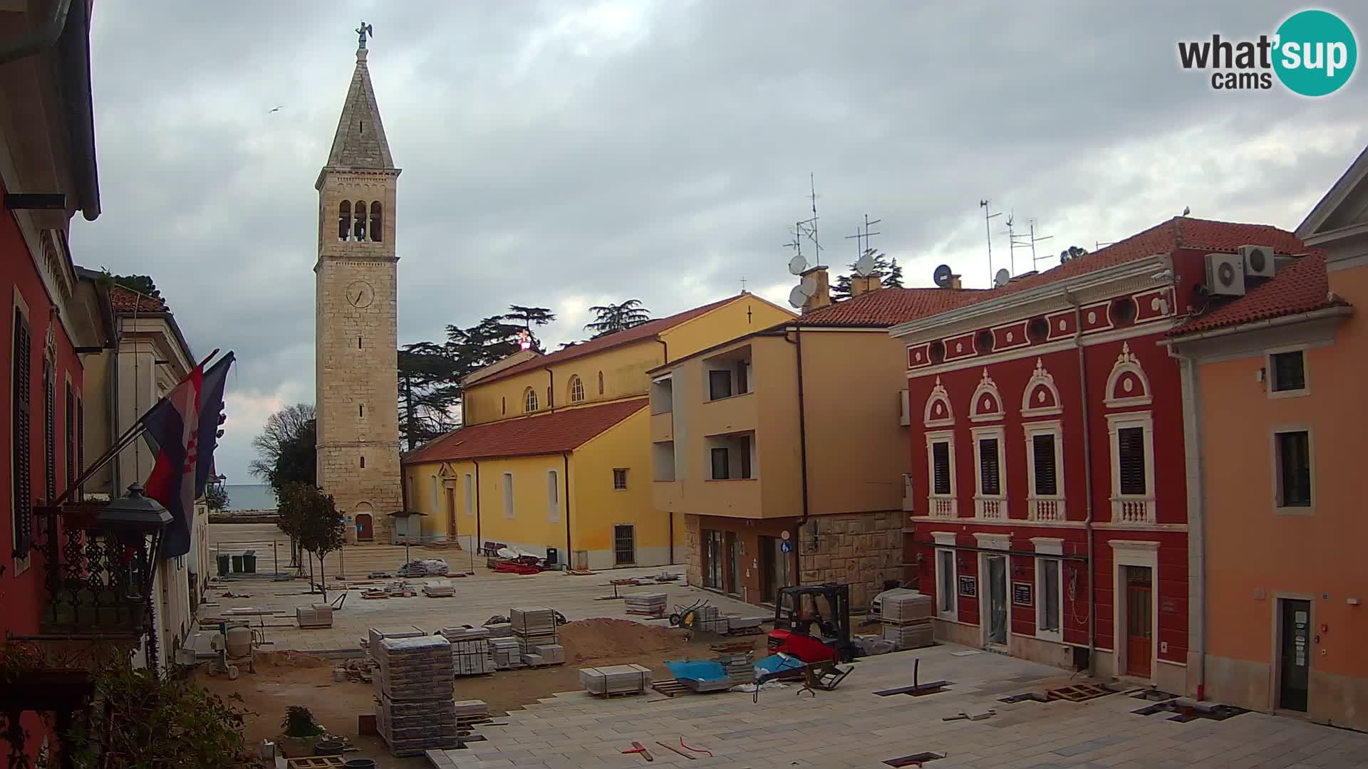 Live webcam Novigrad – Veliki Trg (grande place) – Piazza Grande