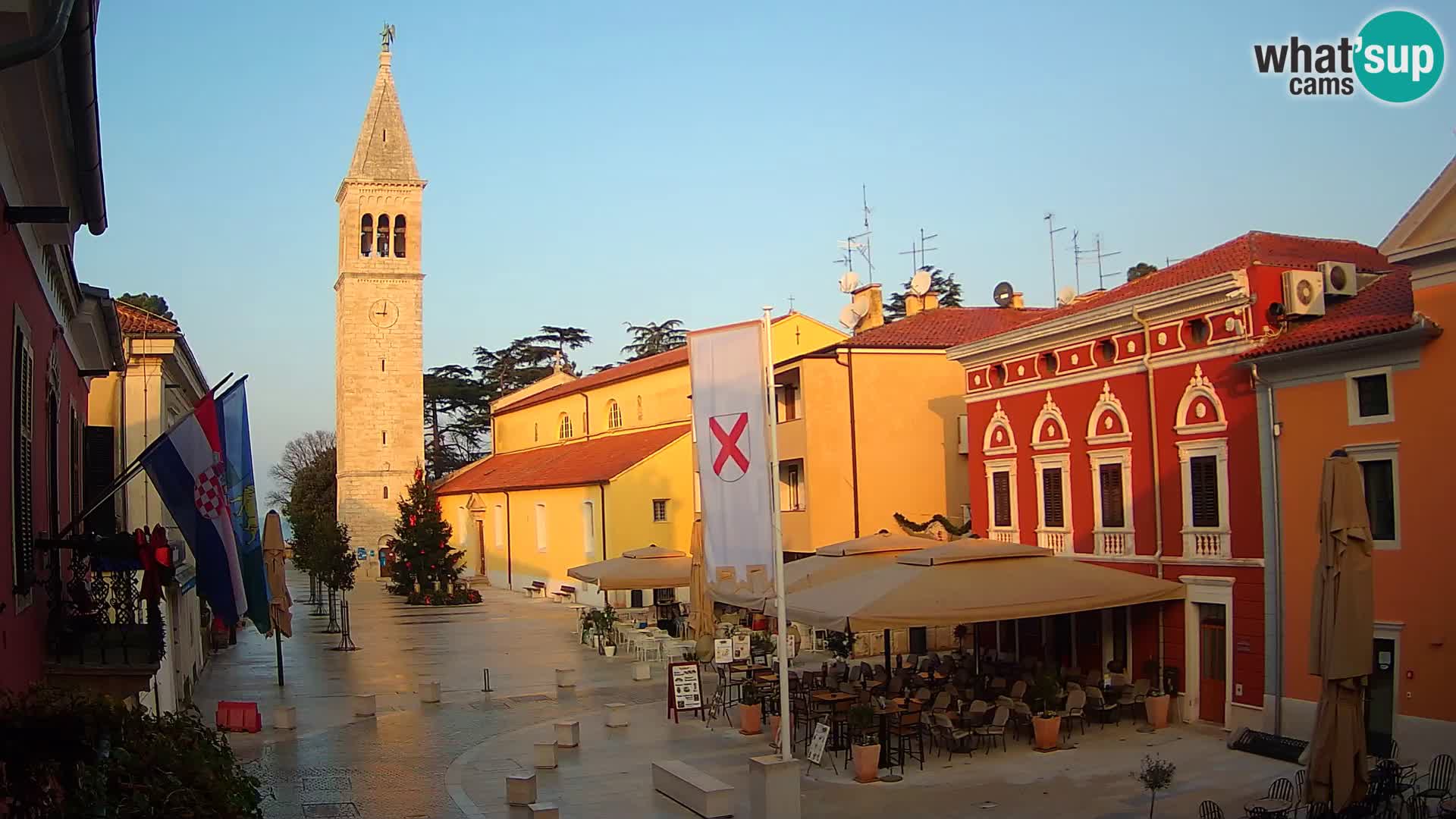 Live webcam Novigrad – Veliki Trg (grande place) – Piazza Grande