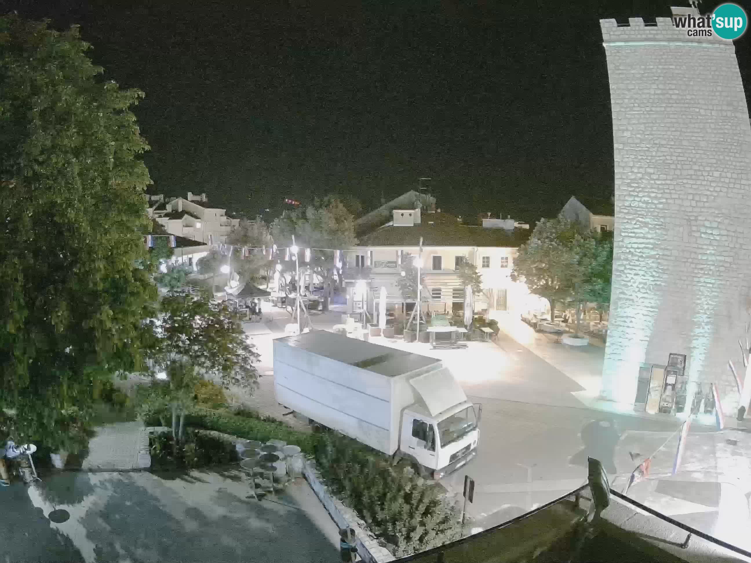 Webcam live – Novi Vinodolski – Main street Hrvatskih Branitelja