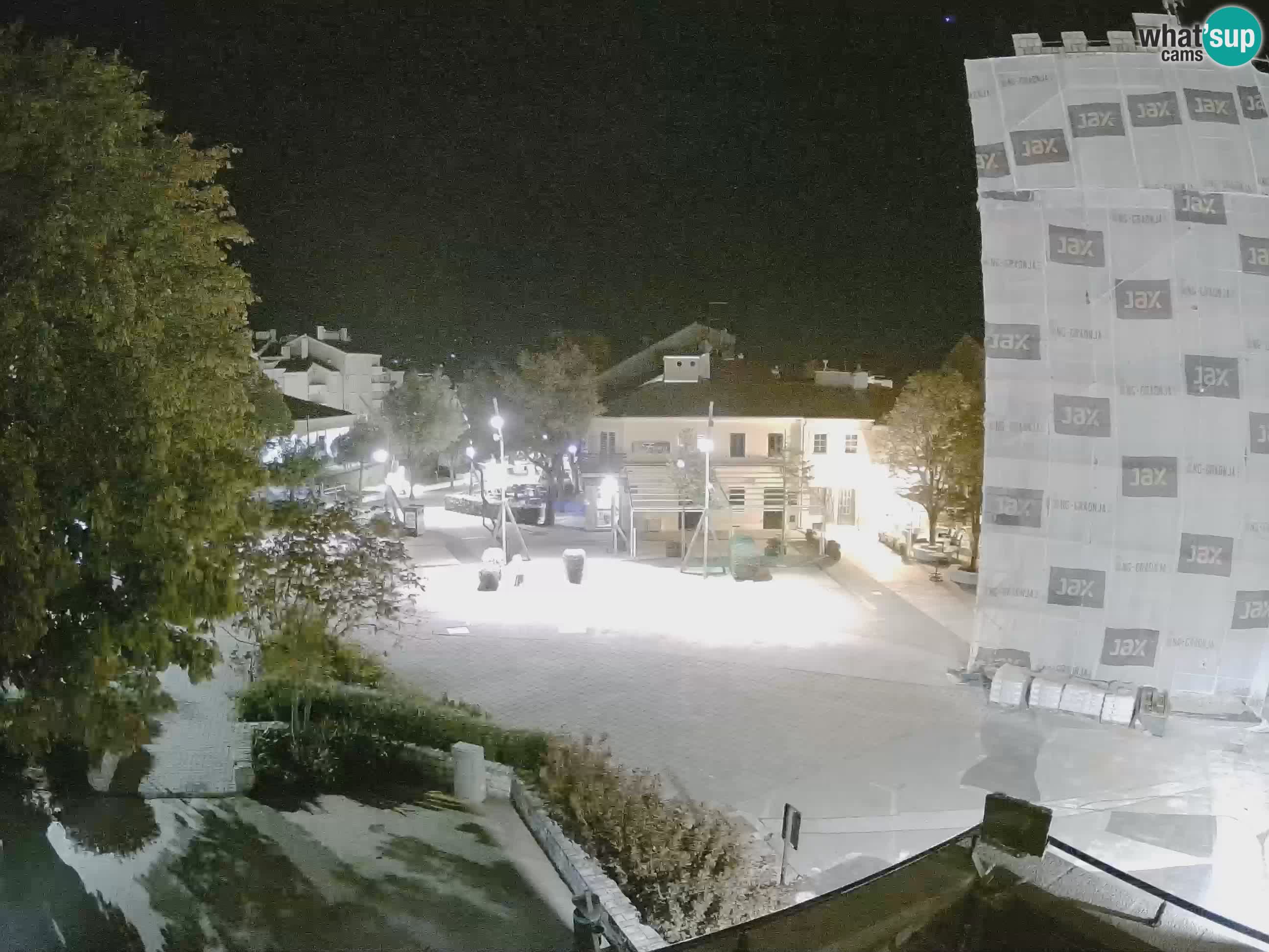 Webcam live – Novi Vinodolski – Main street Hrvatskih Branitelja