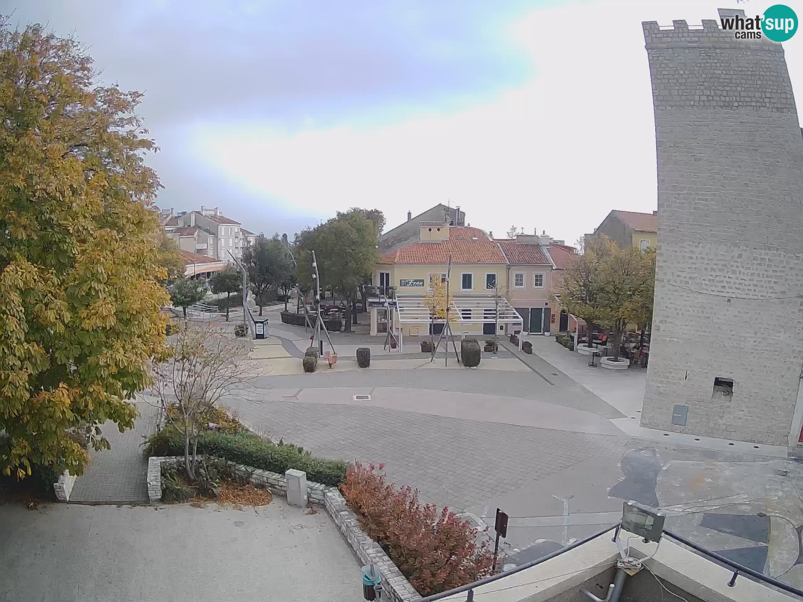 Webcam live – Novi Vinodolski – Main street Hrvatskih Branitelja