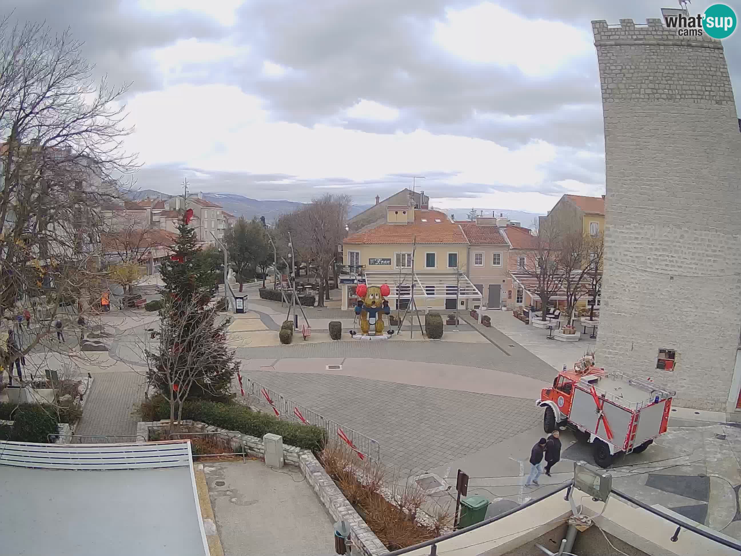 Webcam live – Novi Vinodolski – Main street Hrvatskih Branitelja