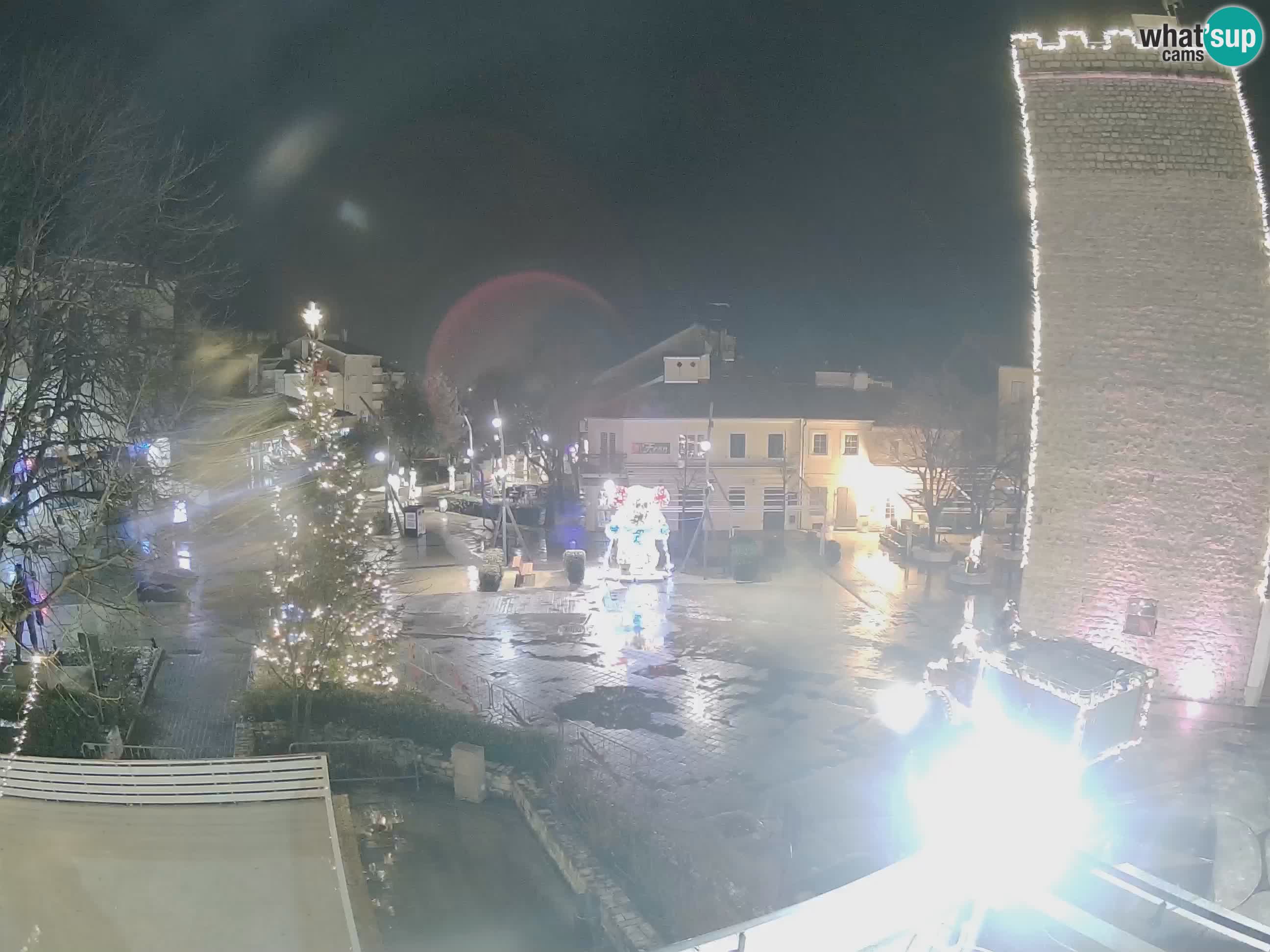 Webcam live – Novi Vinodolski – Main street Hrvatskih Branitelja