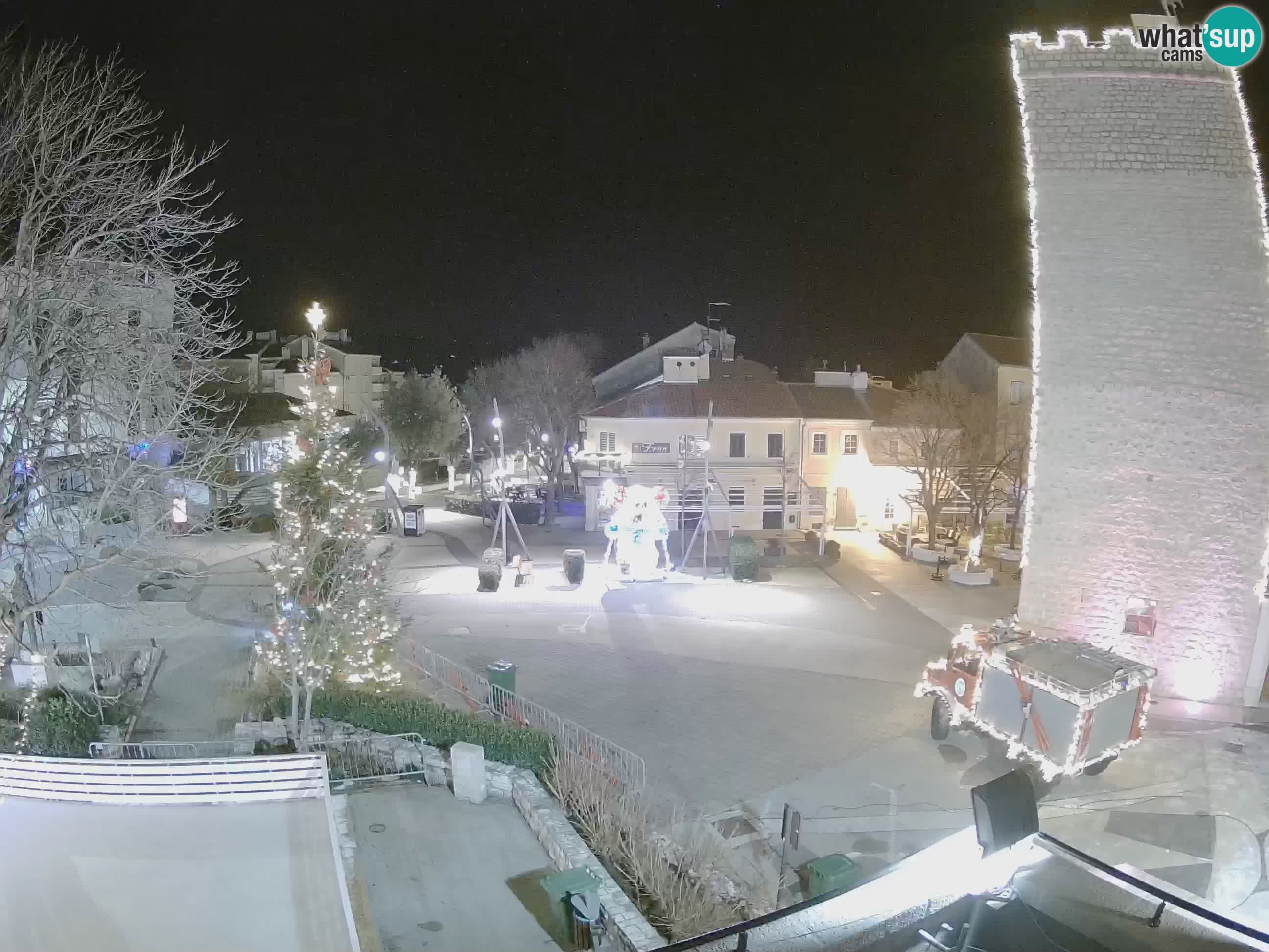 Webcam live – Novi Vinodolski – Main street Hrvatskih Branitelja