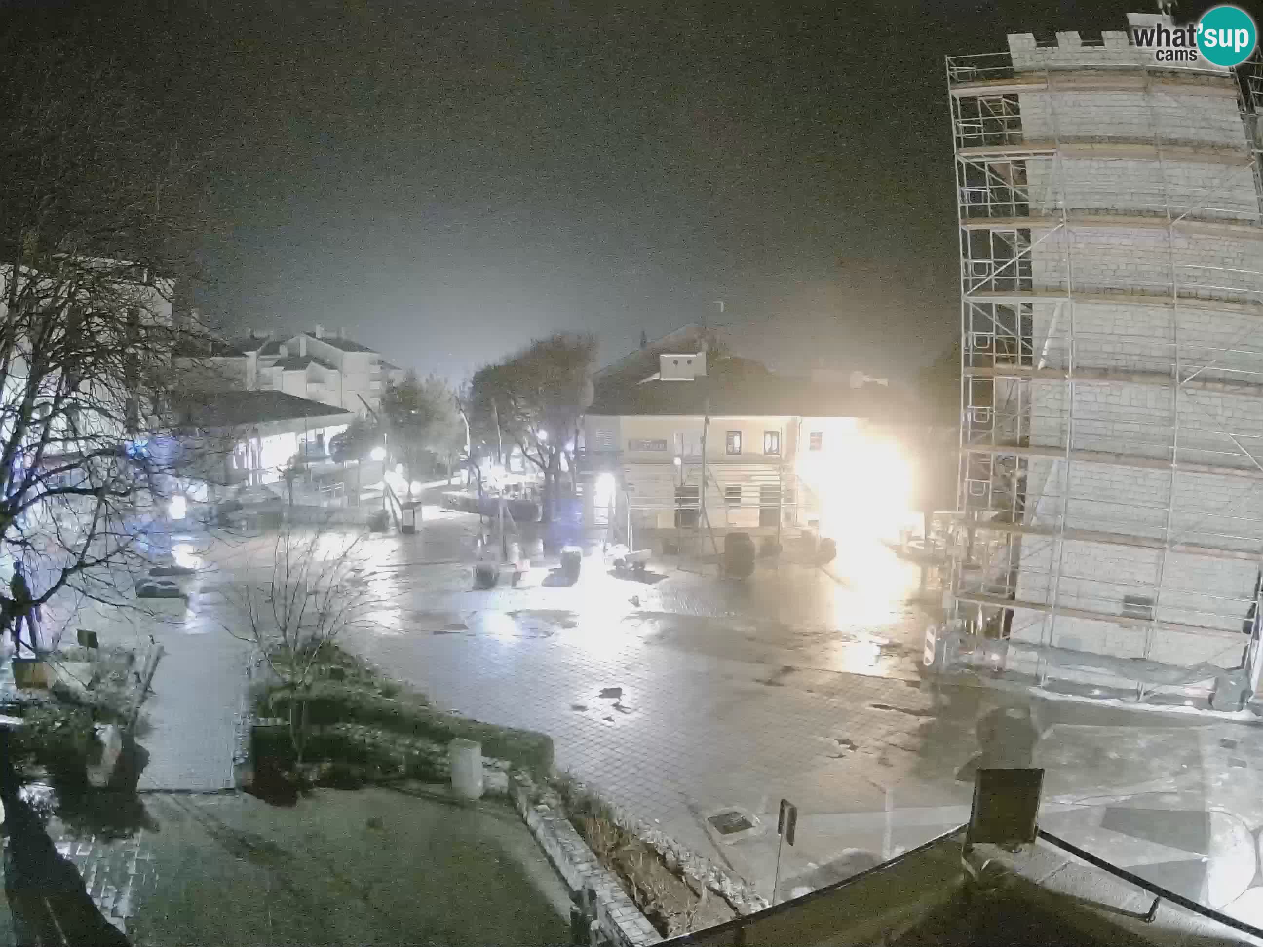 Webcam live – Novi Vinodolski – Main street Hrvatskih Branitelja