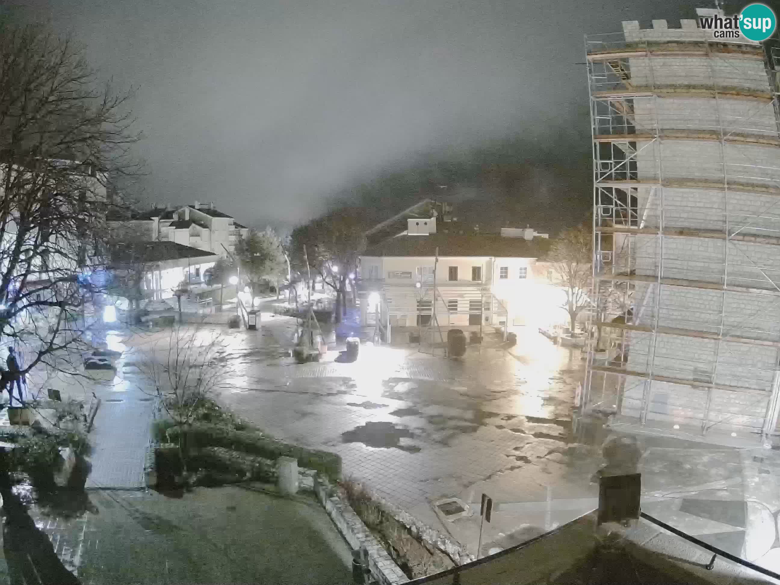 Webcam live – Novi Vinodolski – Main street Hrvatskih Branitelja