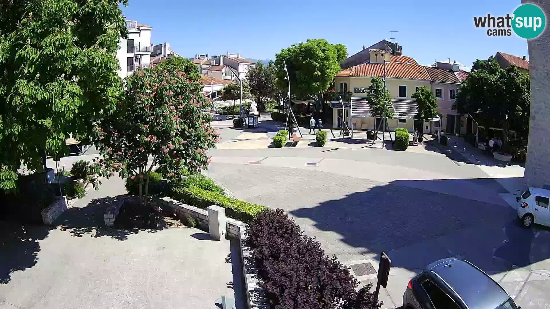 Webcam live – Novi Vinodolski – Main street Hrvatskih Branitelja