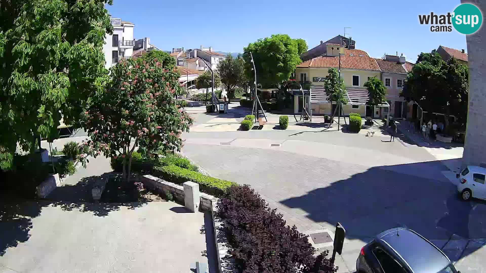 Webcam live – Novi Vinodolski – Main street Hrvatskih Branitelja