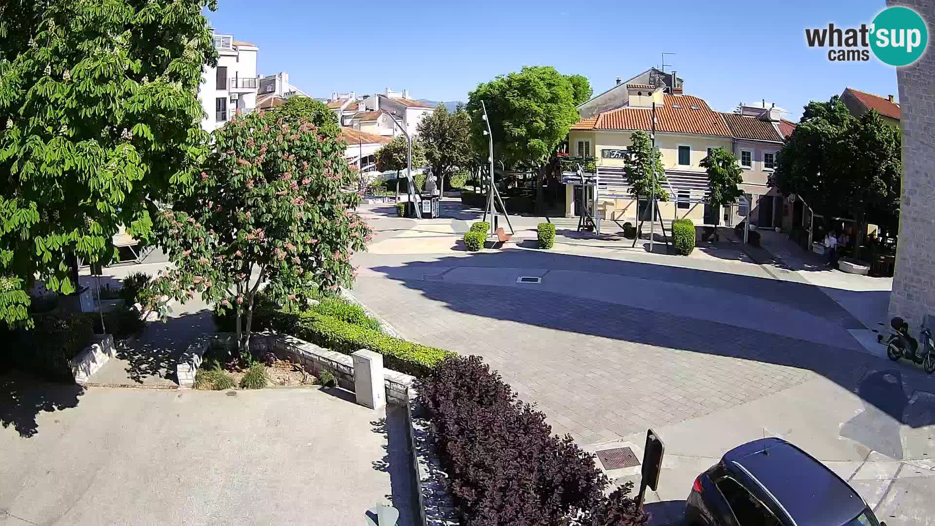 Webcam live – Novi Vinodolski – Main street Hrvatskih Branitelja