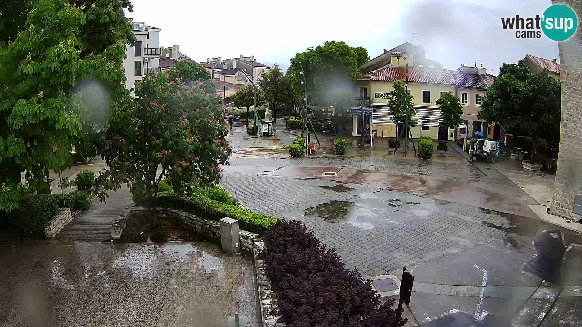 Webcam live – Novi Vinodolski – Main street Hrvatskih Branitelja