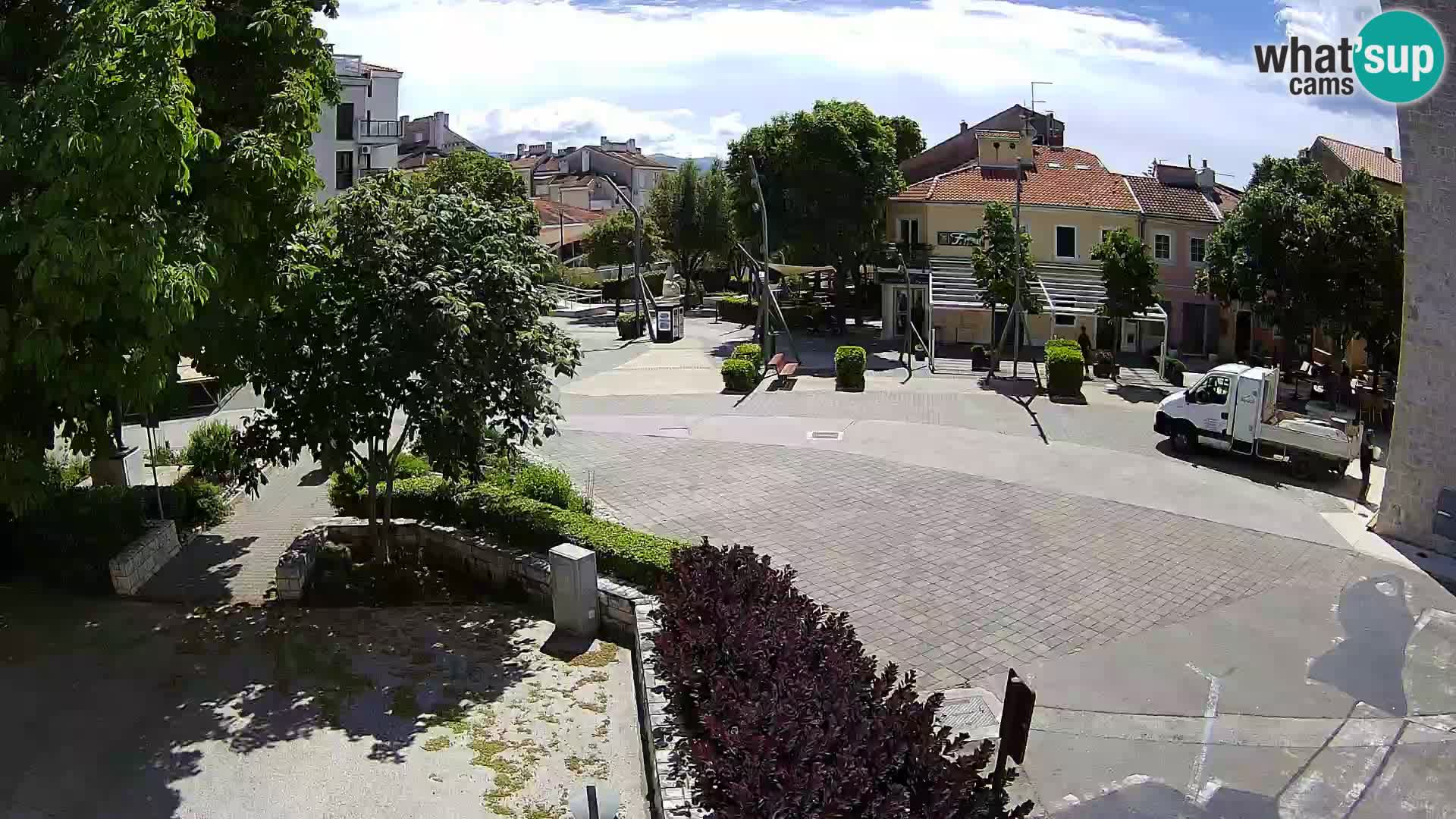 Spletna kamera – Novi Vinodolski –  Korzo Hrvatskih branitelja
