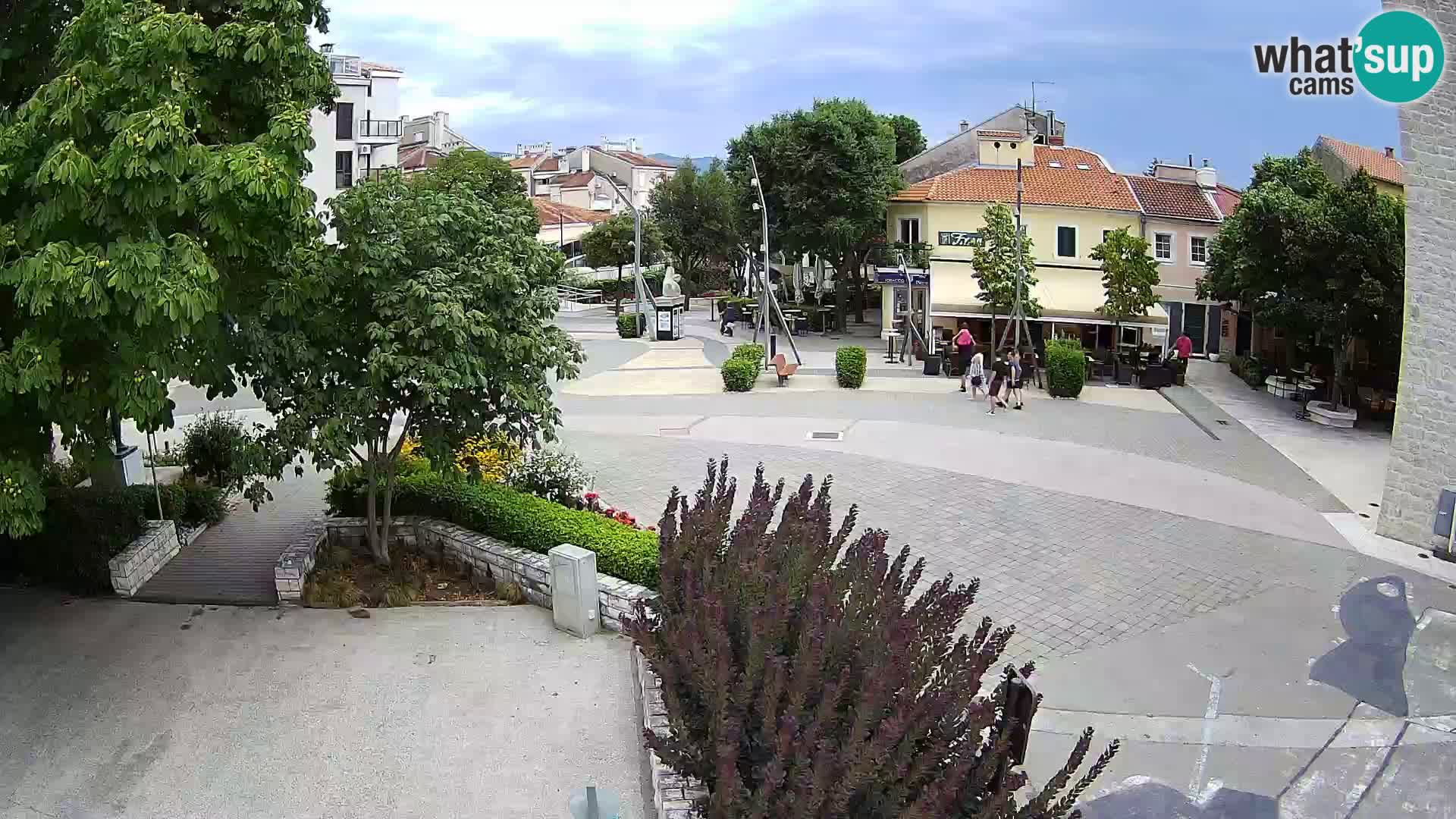 Webcam live – Novi Vinodolski – Main street Hrvatskih Branitelja