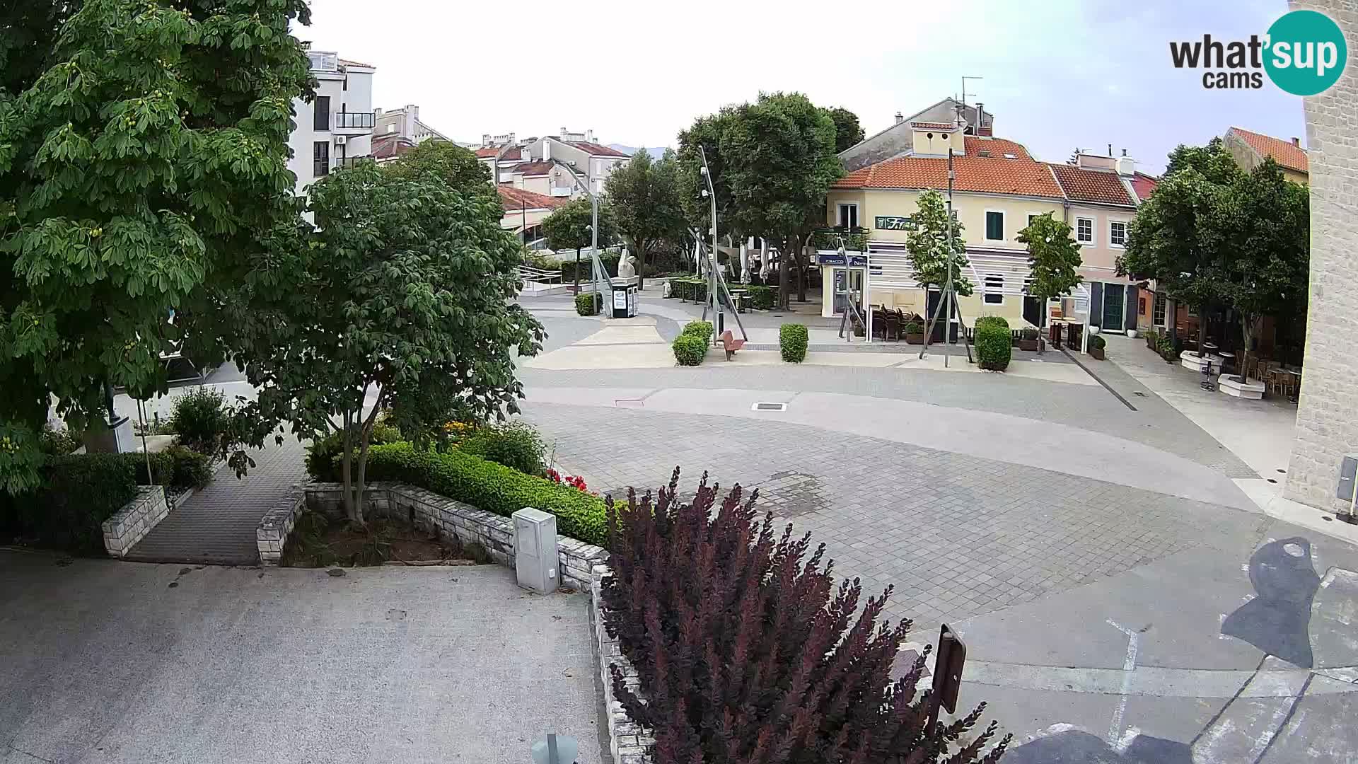 Webcam live – Novi Vinodolski – Main street Hrvatskih Branitelja